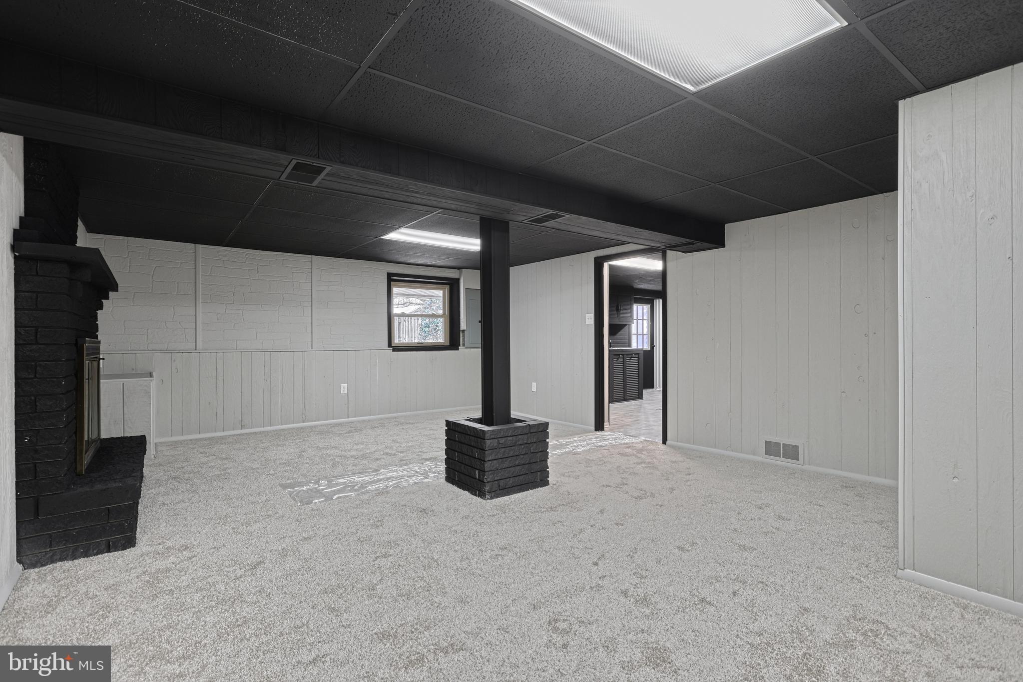 RED LION - Residential