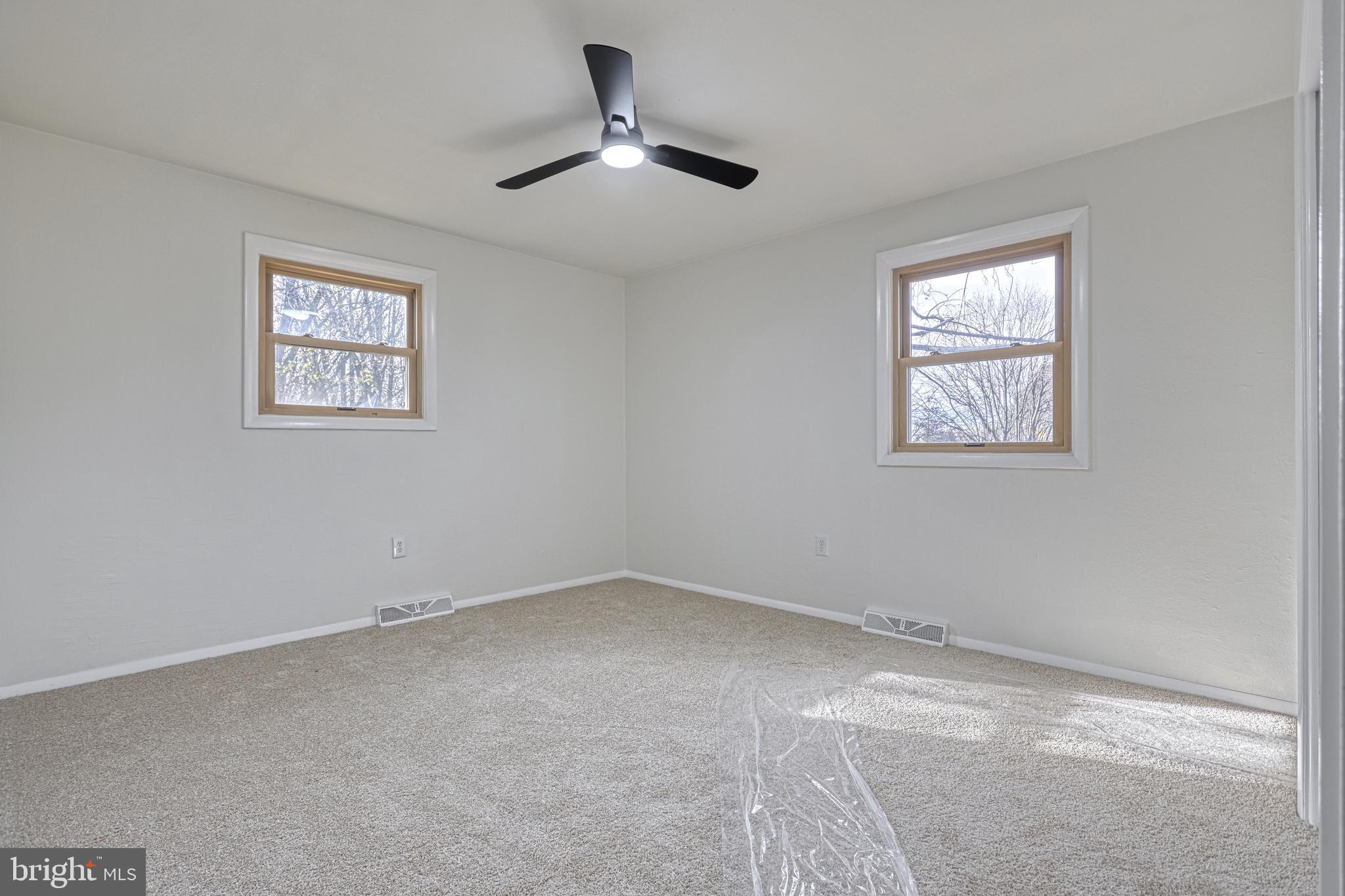 RED LION - Residential