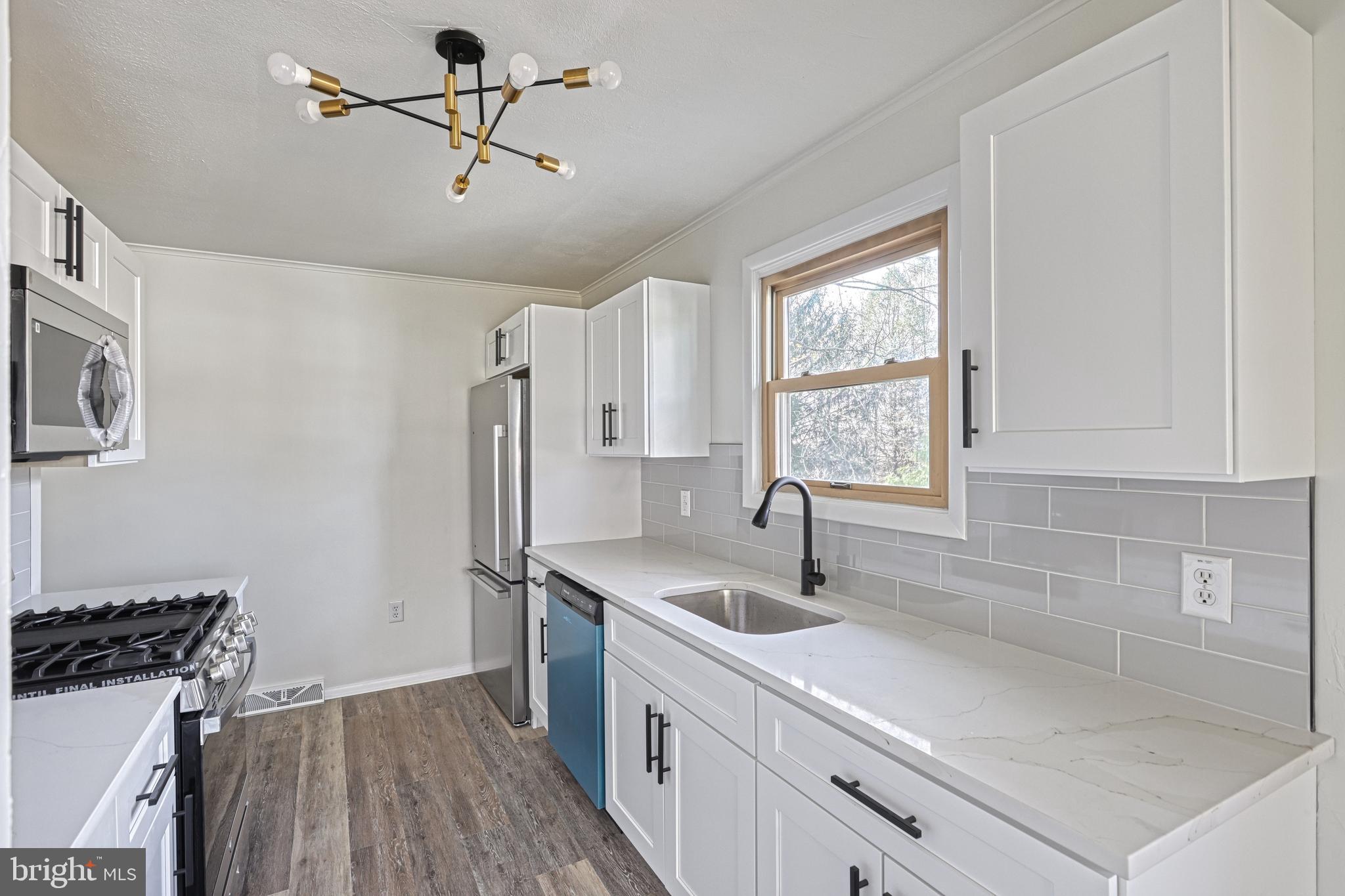 RED LION - Residential