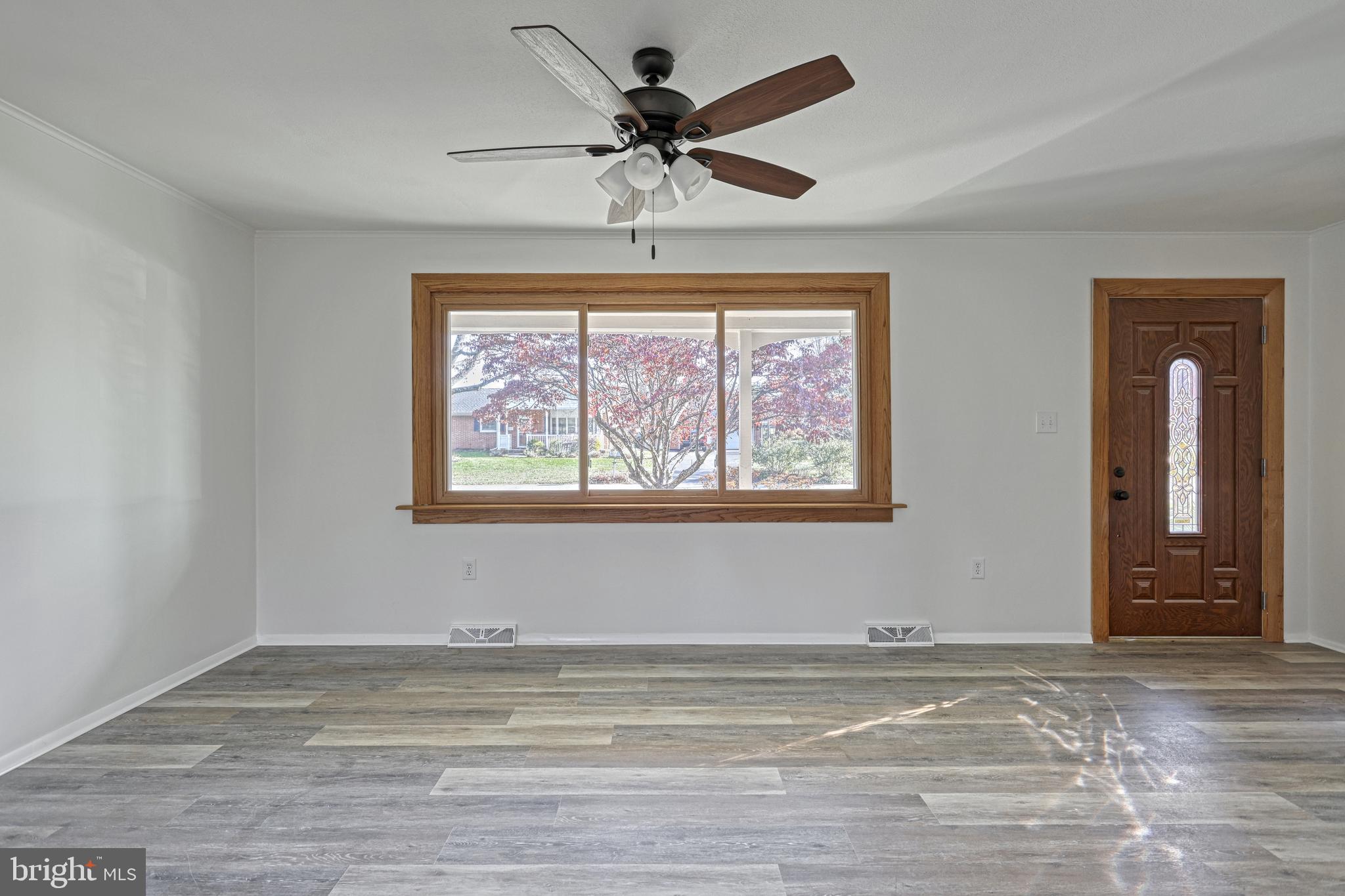 RED LION - Residential