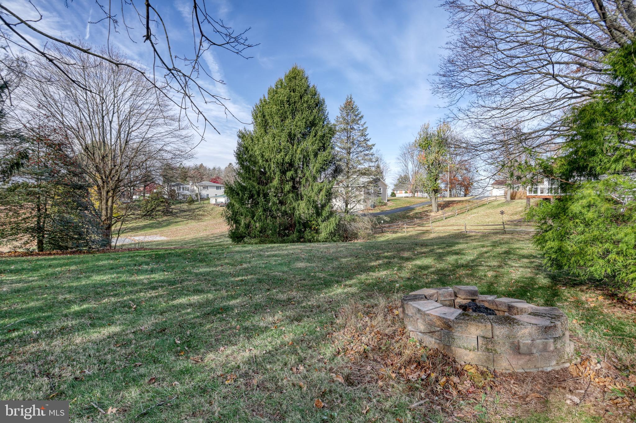 RED LION - Residential