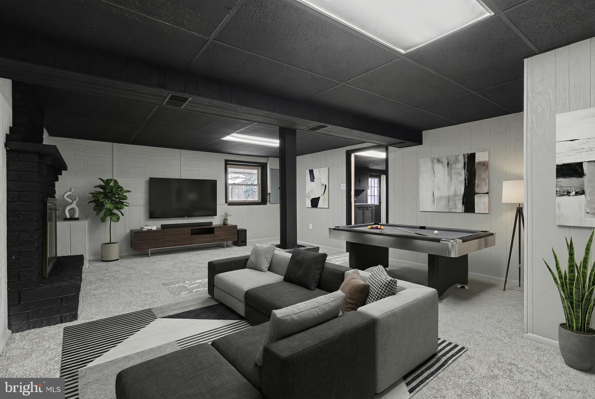 RED LION - Residential