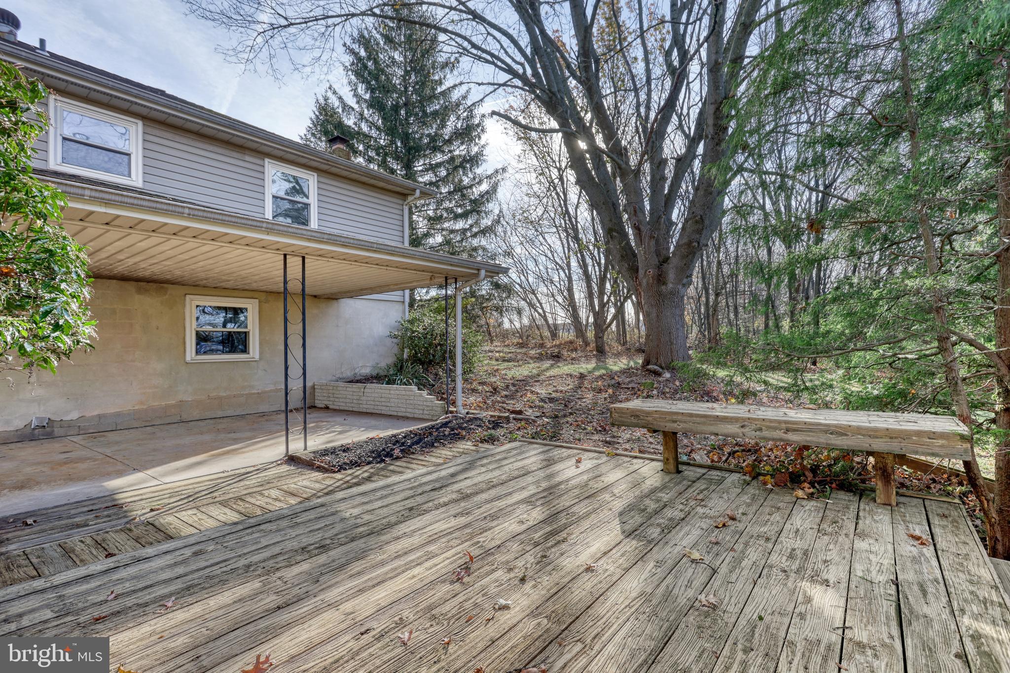 RED LION - Residential