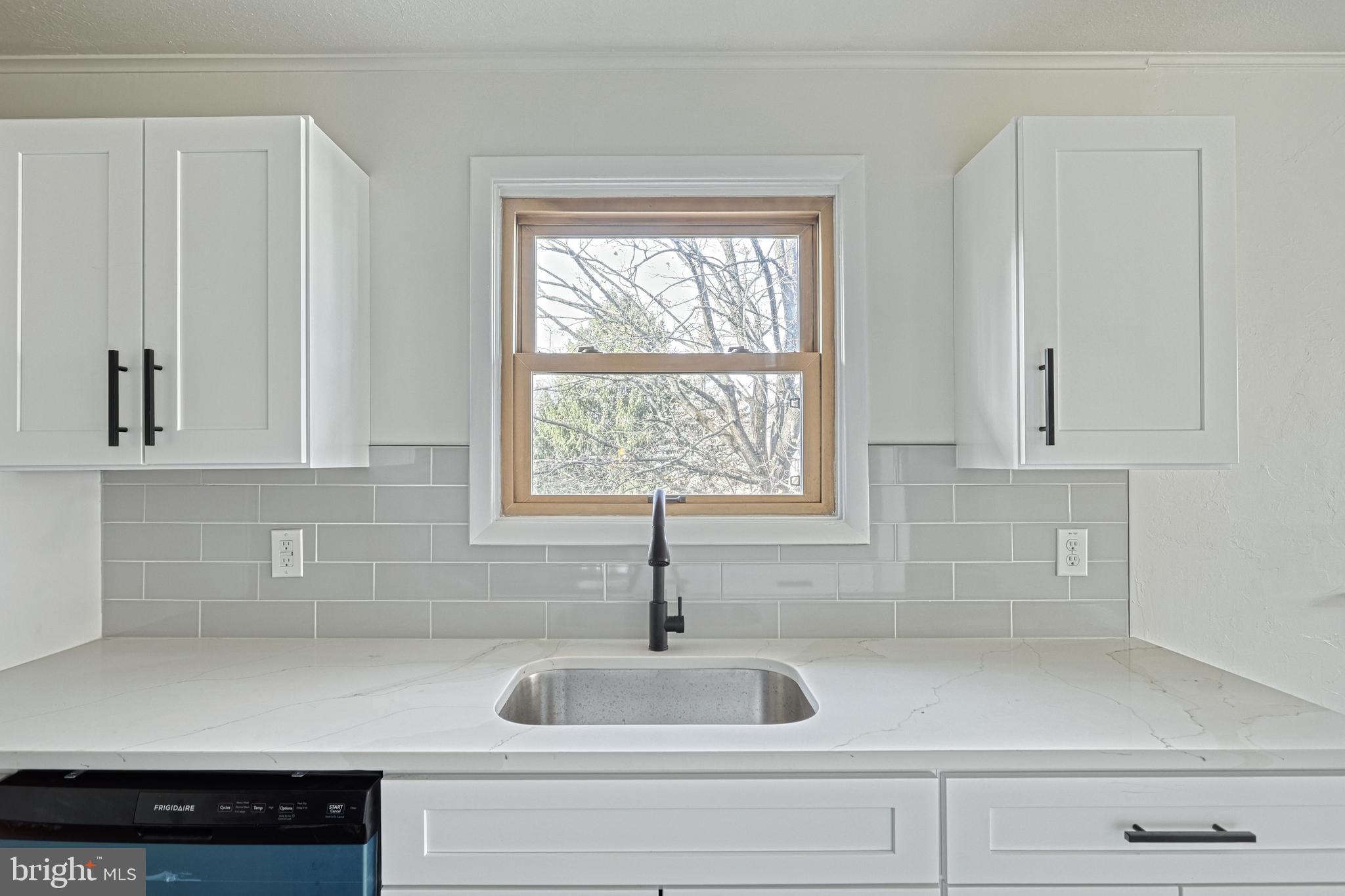 RED LION - Residential