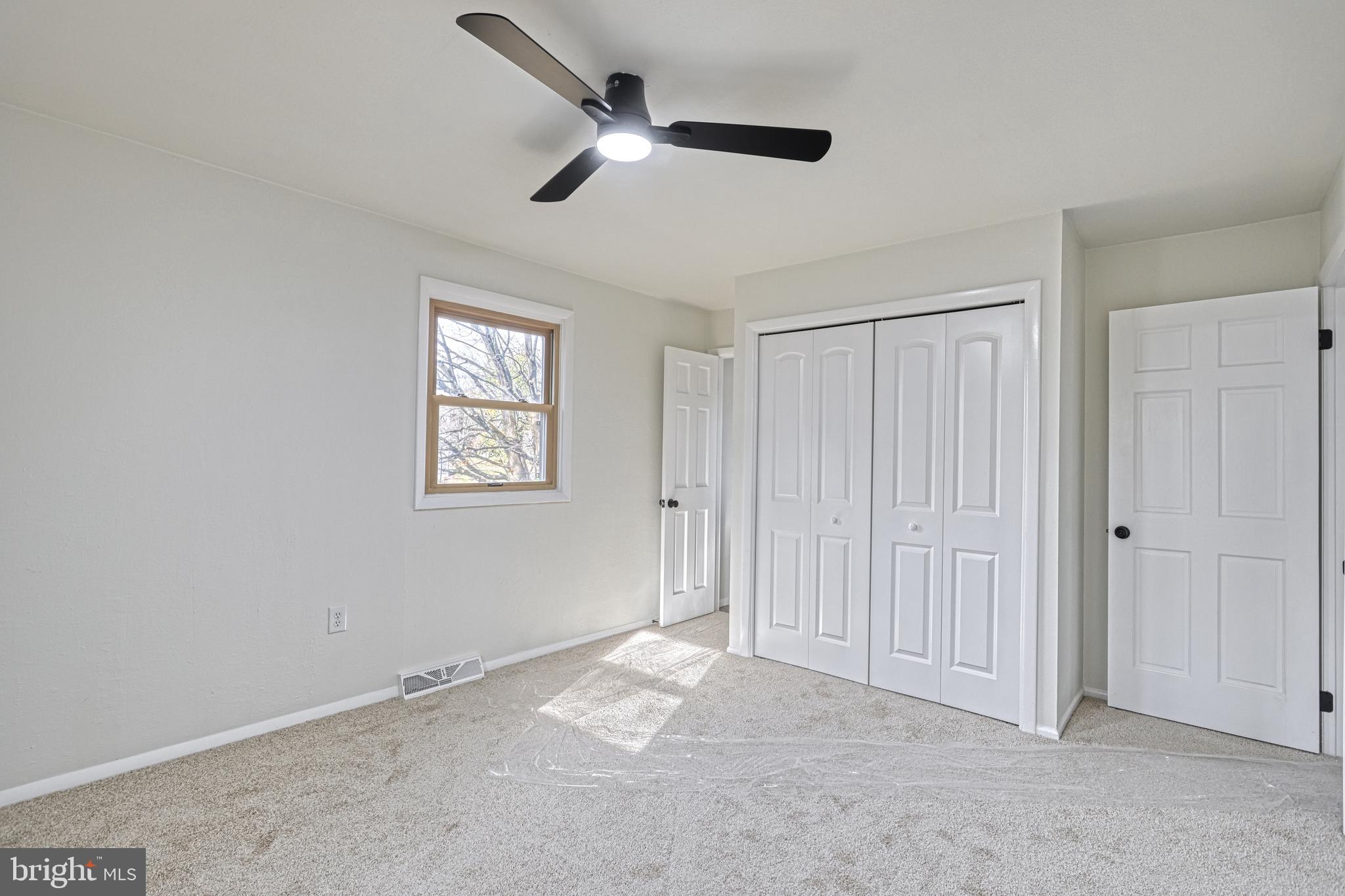 RED LION - Residential