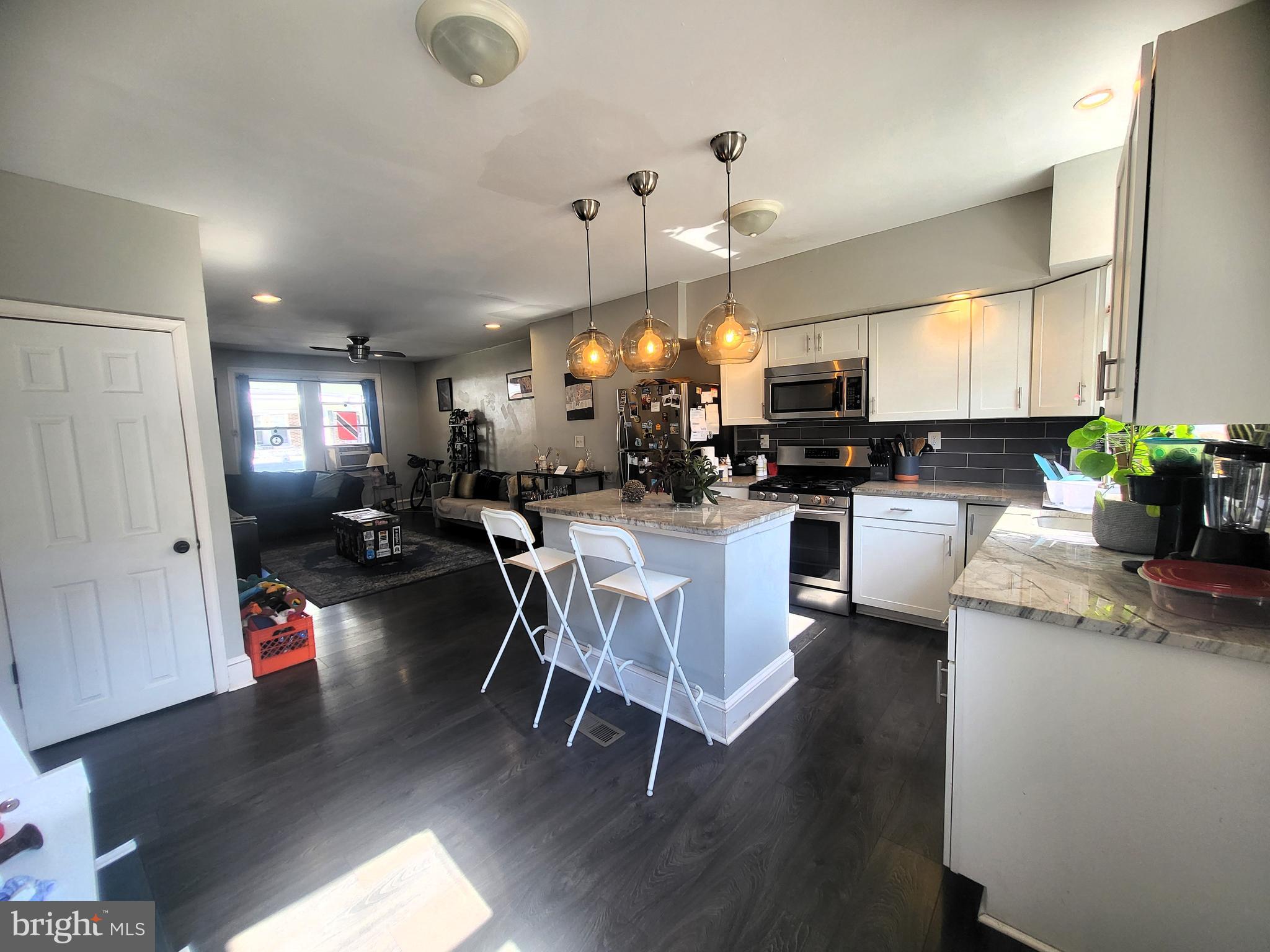 SQUIRREL HILL - Residential