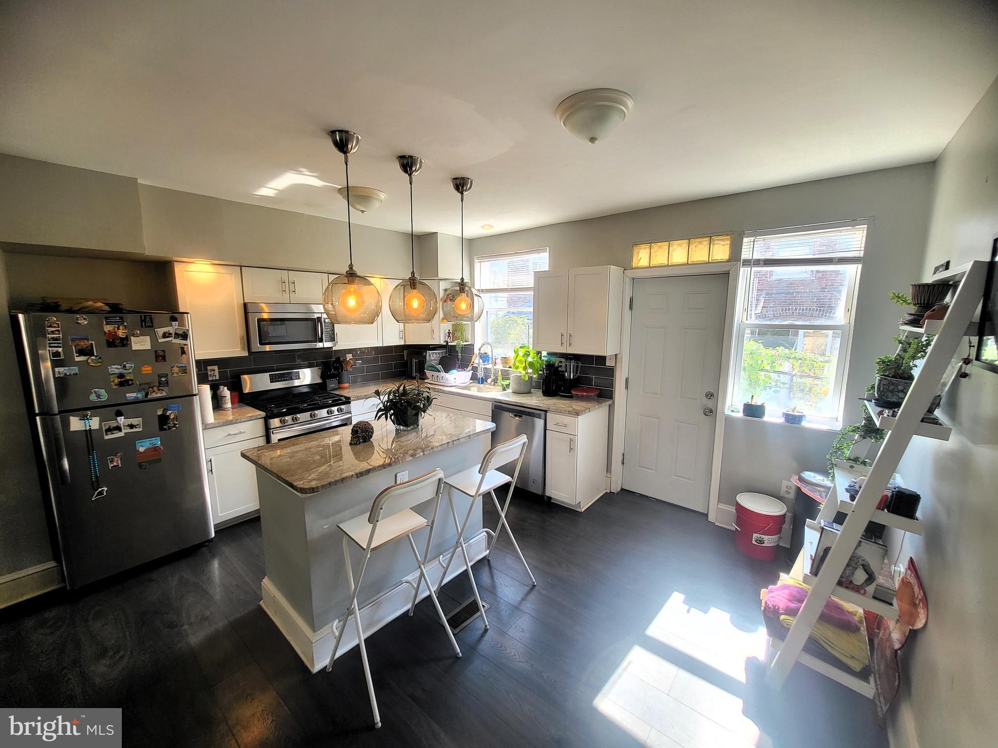 SQUIRREL HILL - Residential