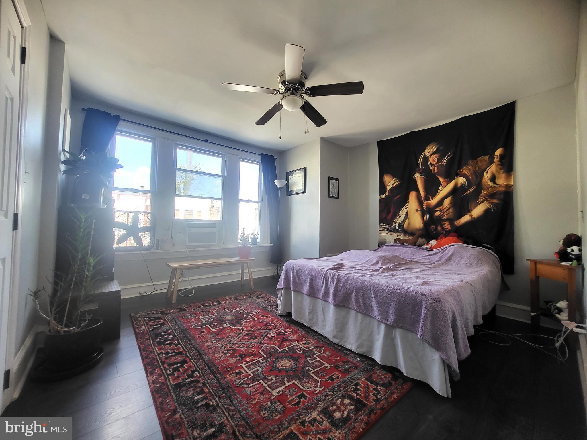 SQUIRREL HILL - Residential