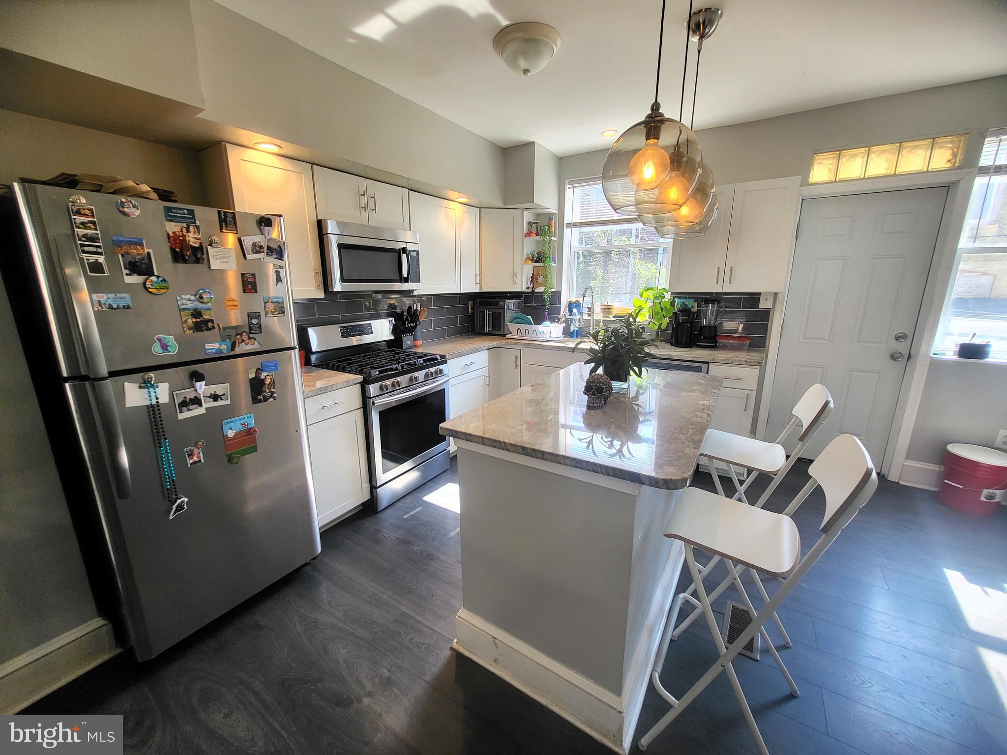 SQUIRREL HILL - Residential