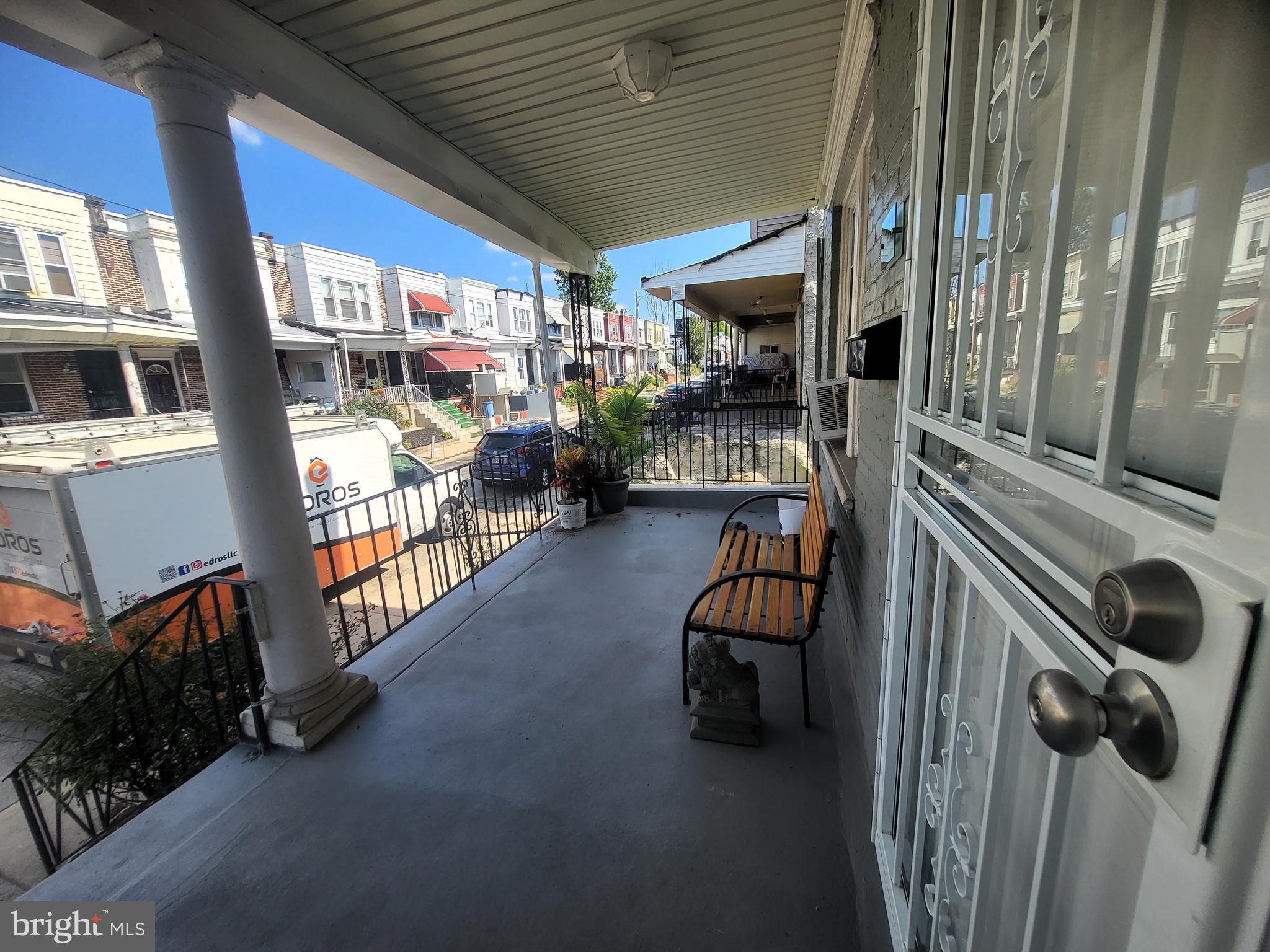 SQUIRREL HILL - Residential