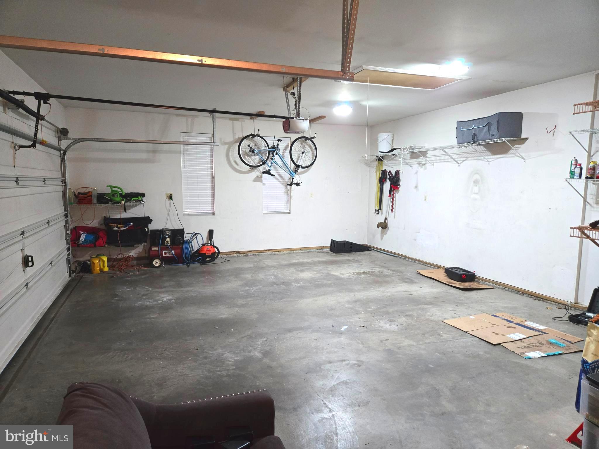 LAUREL RIDGE - Residential