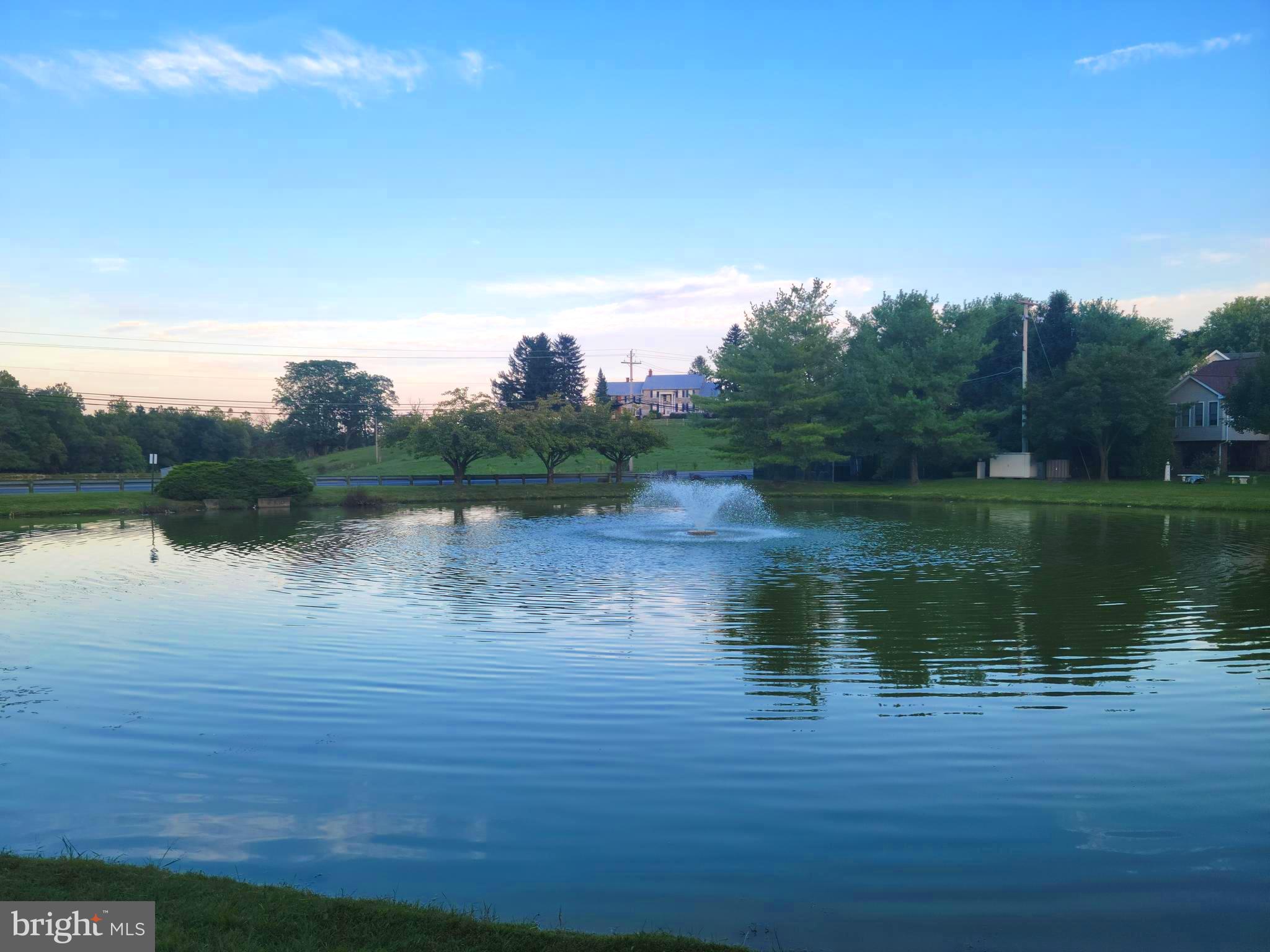 LAUREL RIDGE - Residential