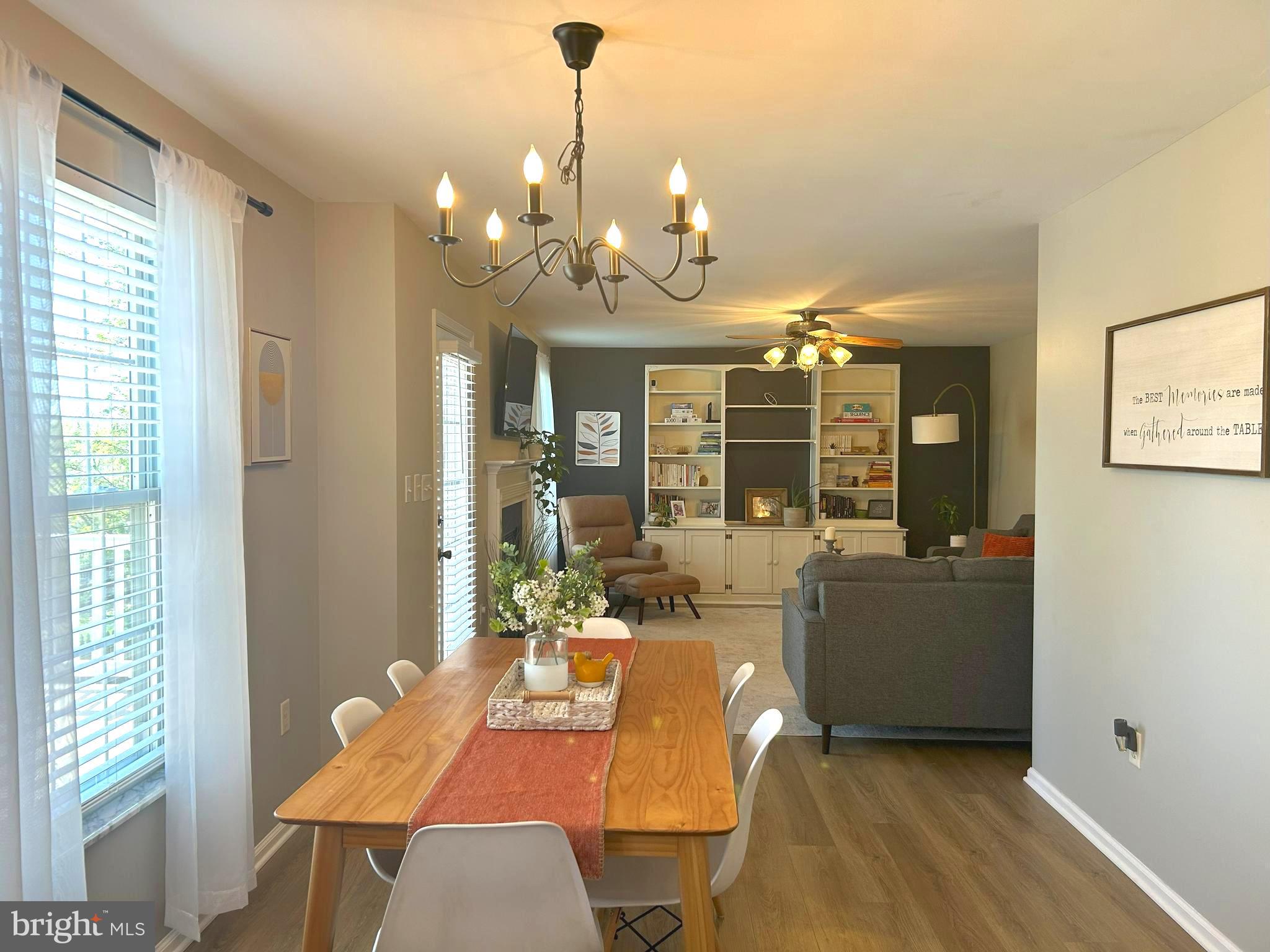 LAUREL RIDGE - Residential