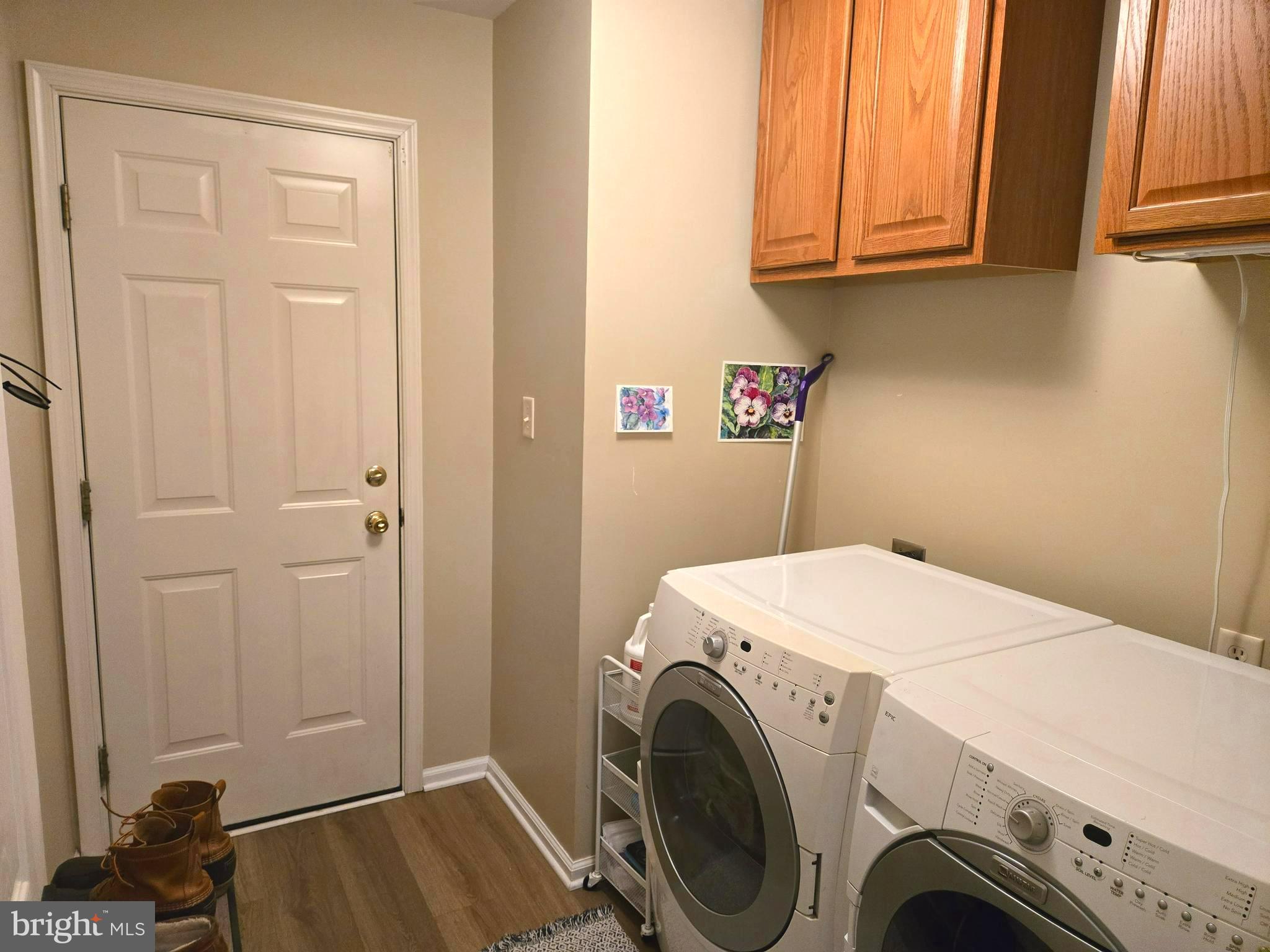 LAUREL RIDGE - Residential