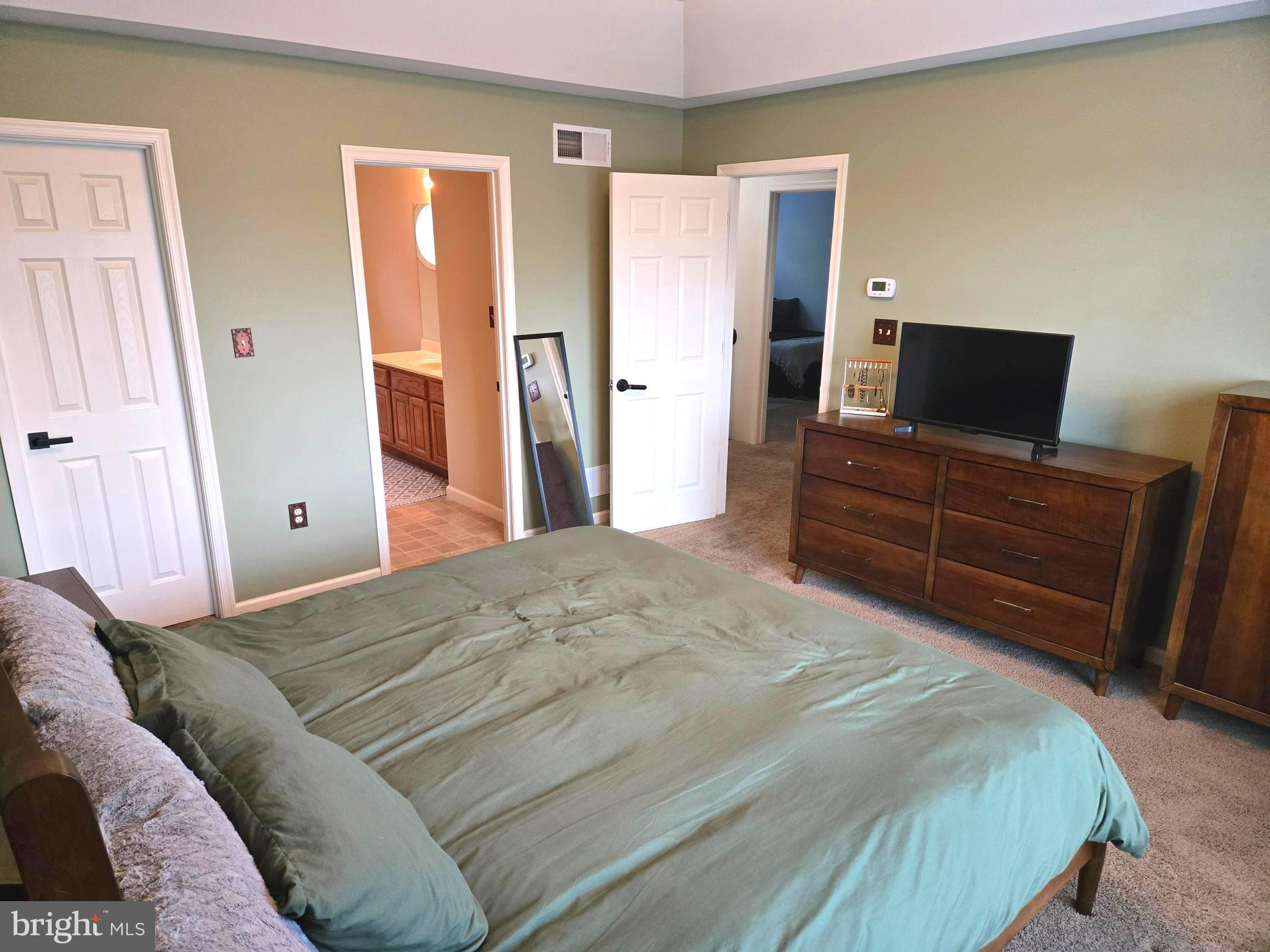 LAUREL RIDGE - Residential