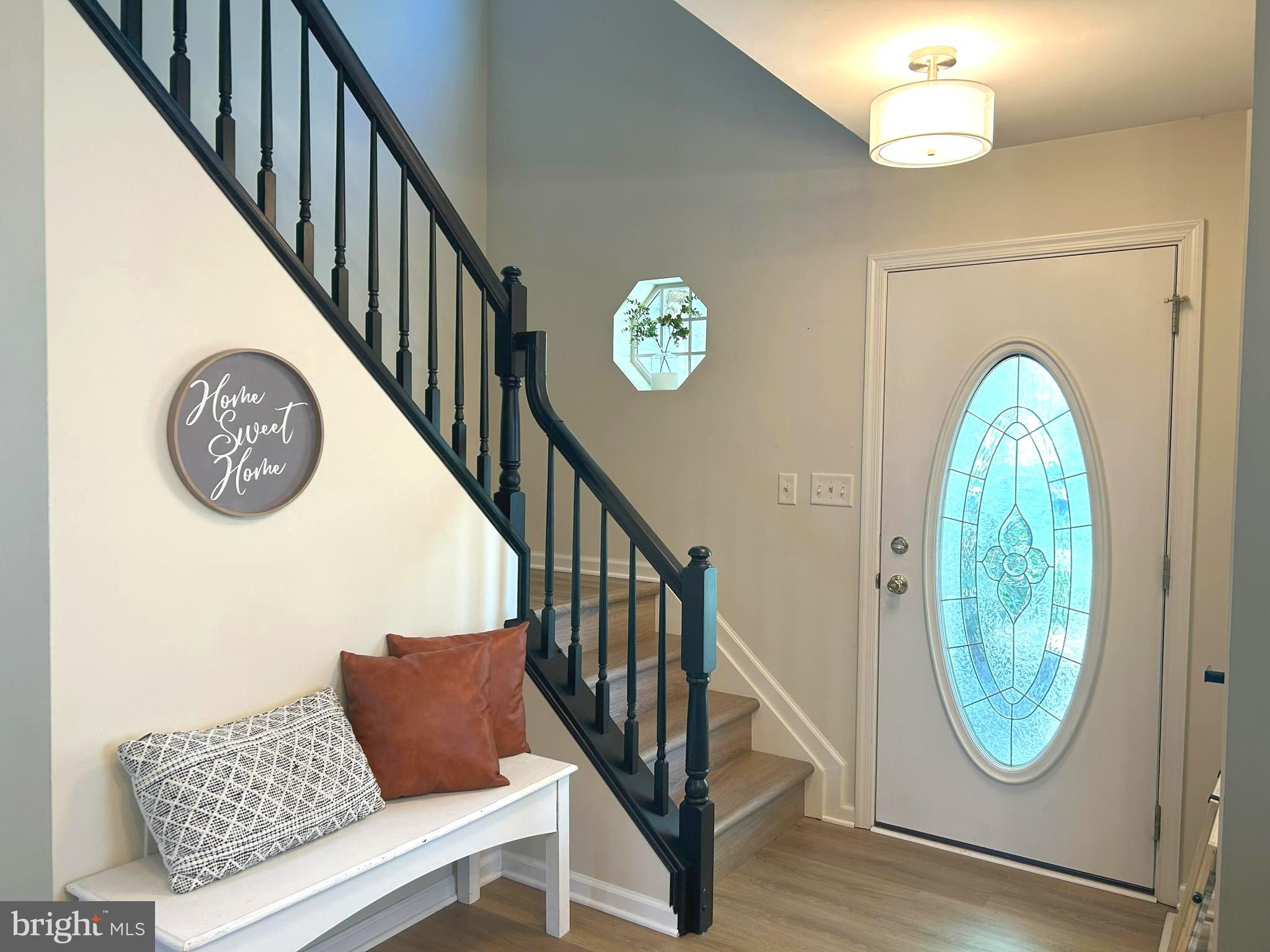 LAUREL RIDGE - Residential