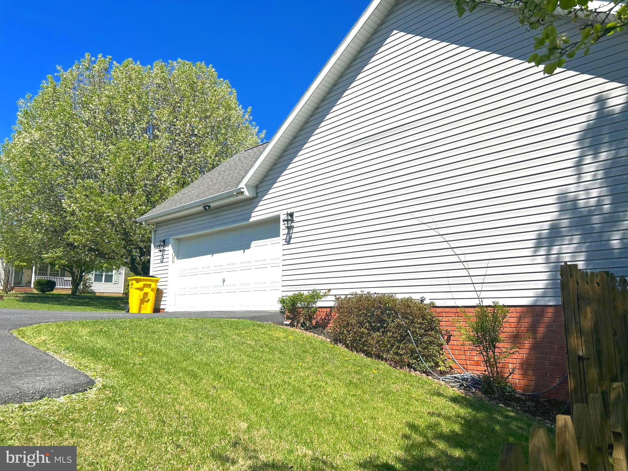 LAUREL RIDGE - Residential