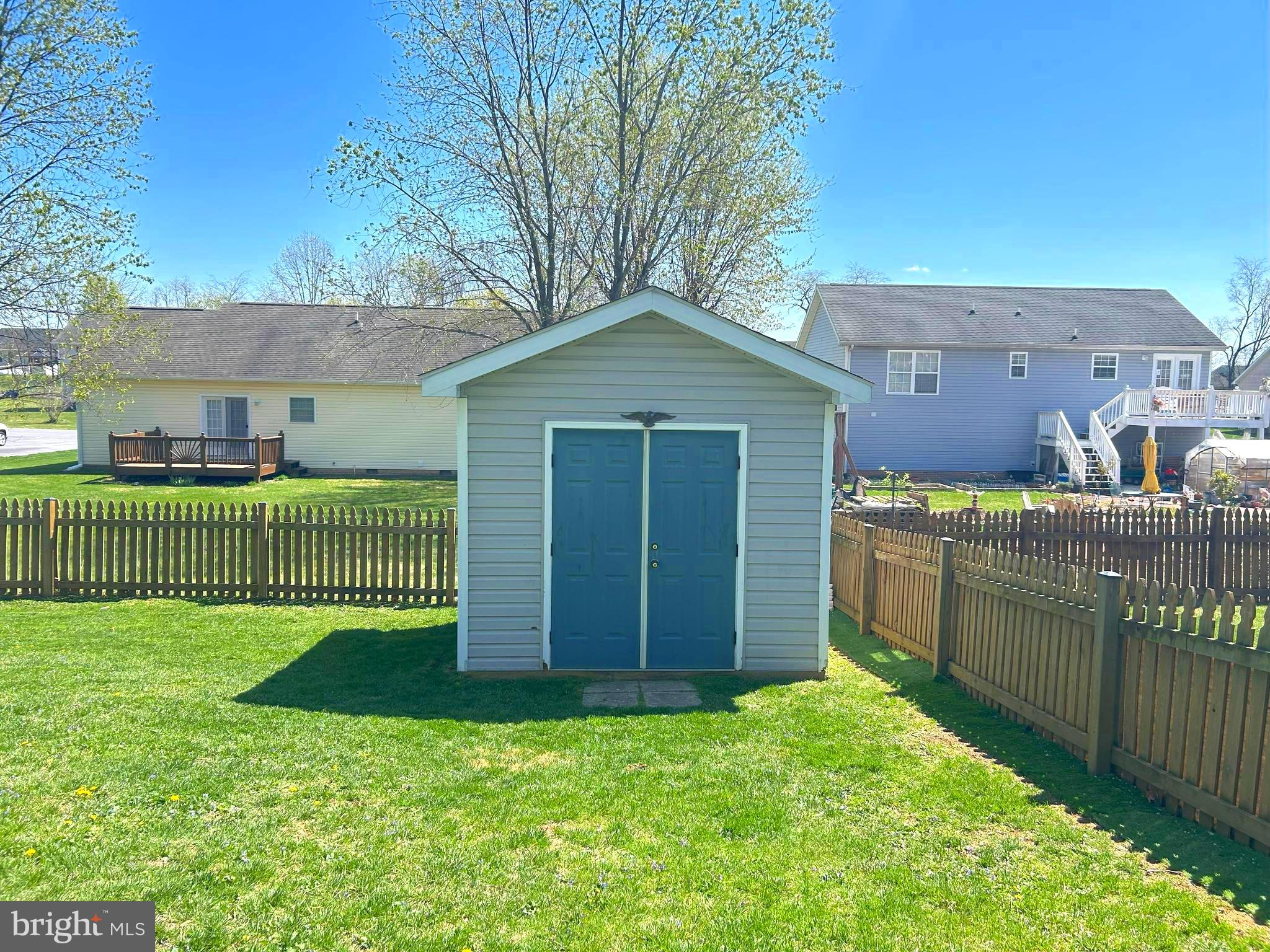 LAUREL RIDGE - Residential