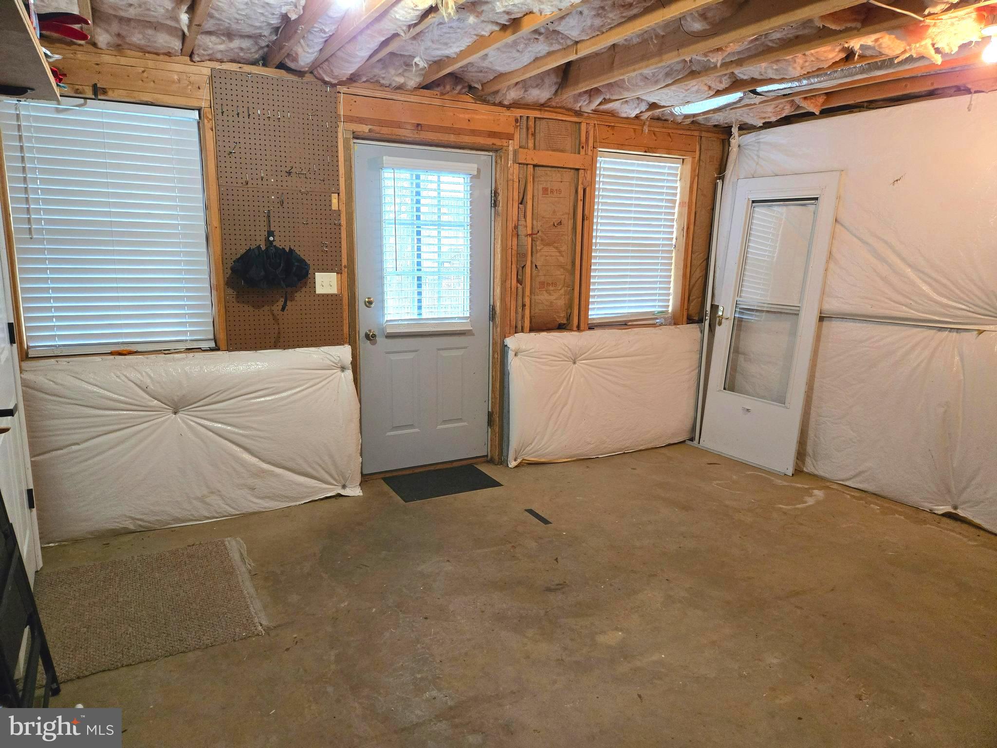 LAUREL RIDGE - Residential