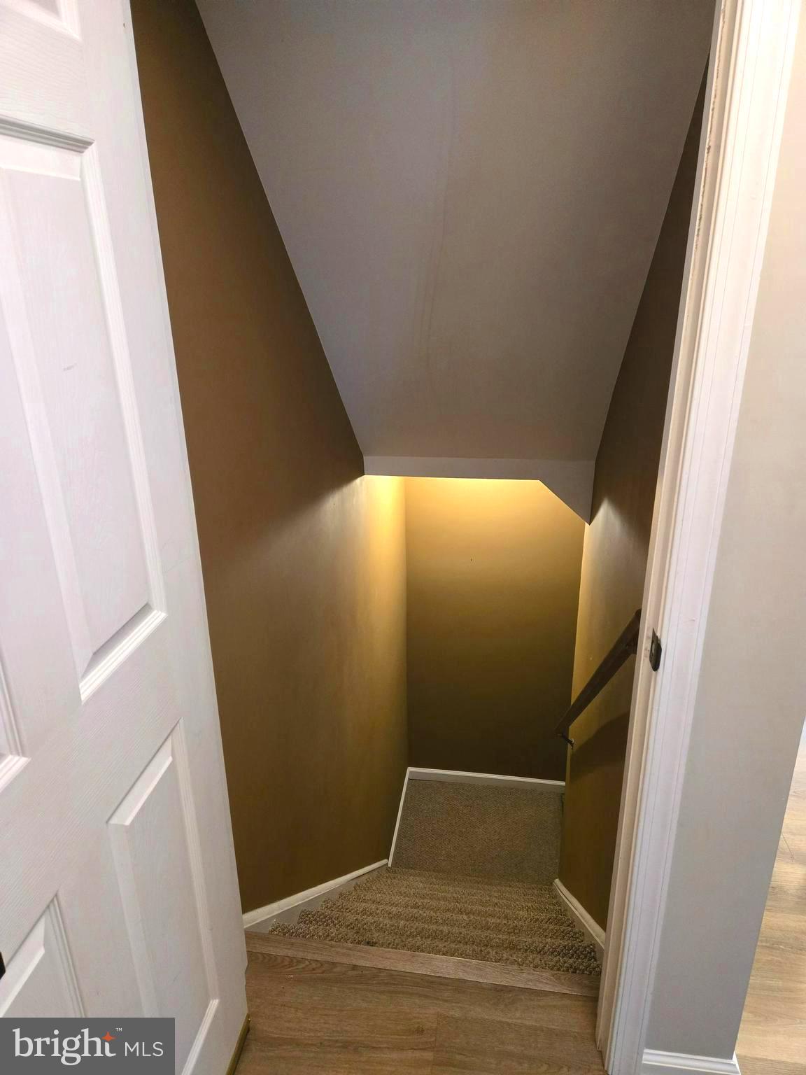 LAUREL RIDGE - Residential