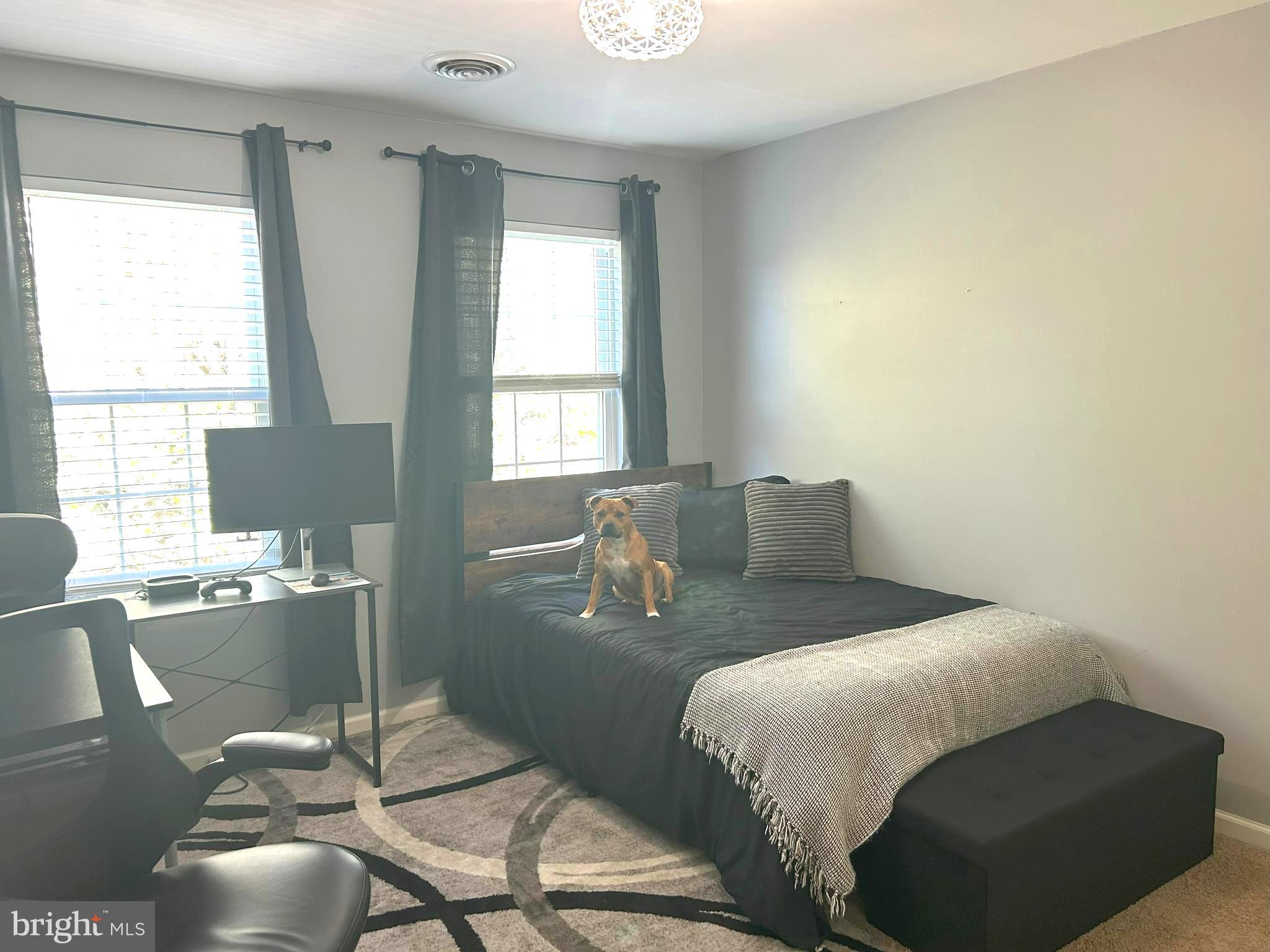 LAUREL RIDGE - Residential