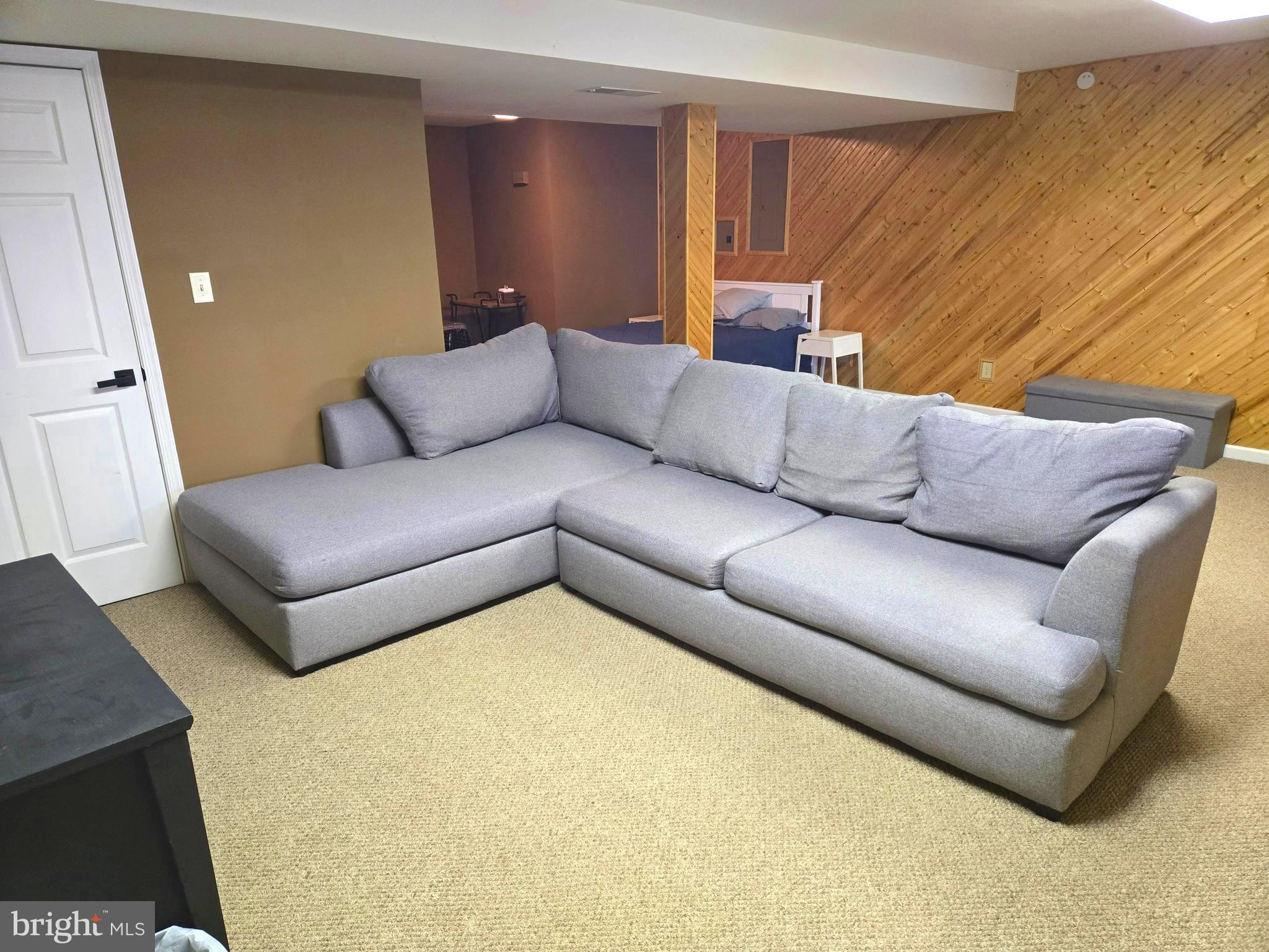 LAUREL RIDGE - Residential