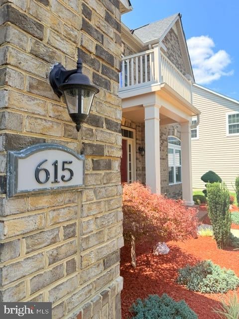 615 CRANSTON AVE AVENUE