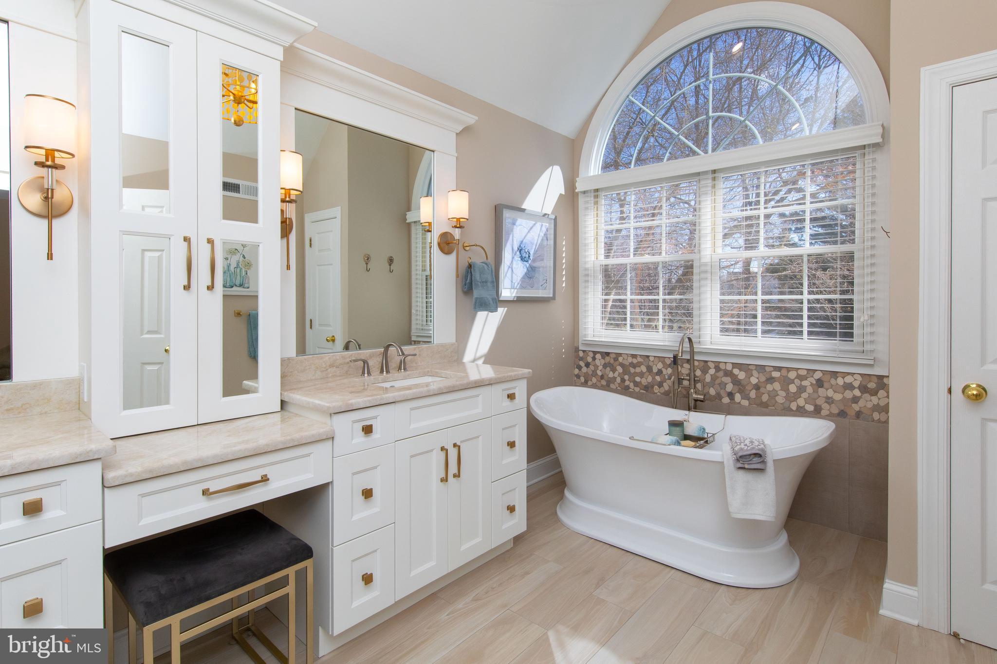 ESTS AT CEDAR HILL - Residential