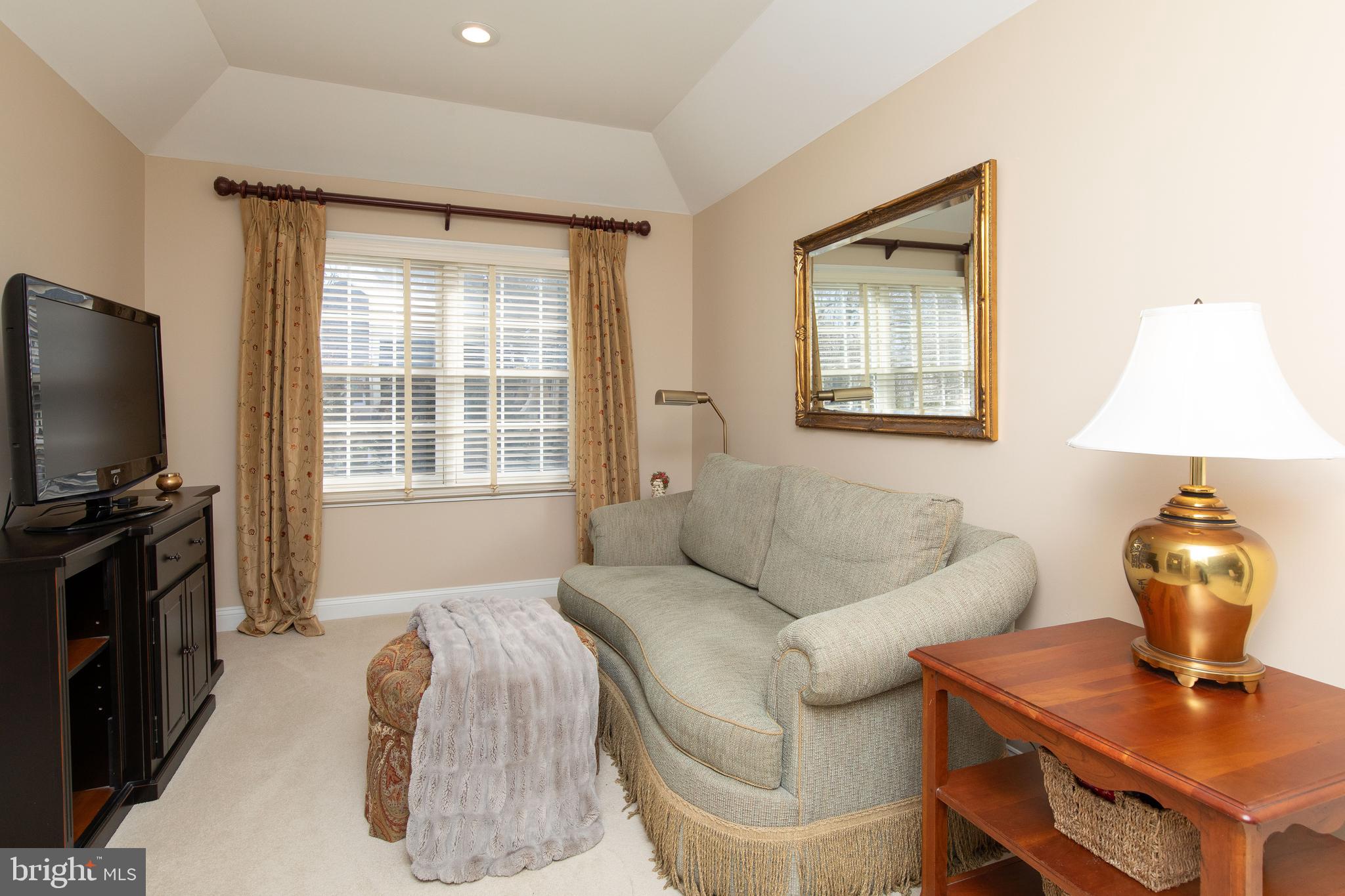 ESTS AT CEDAR HILL - Residential