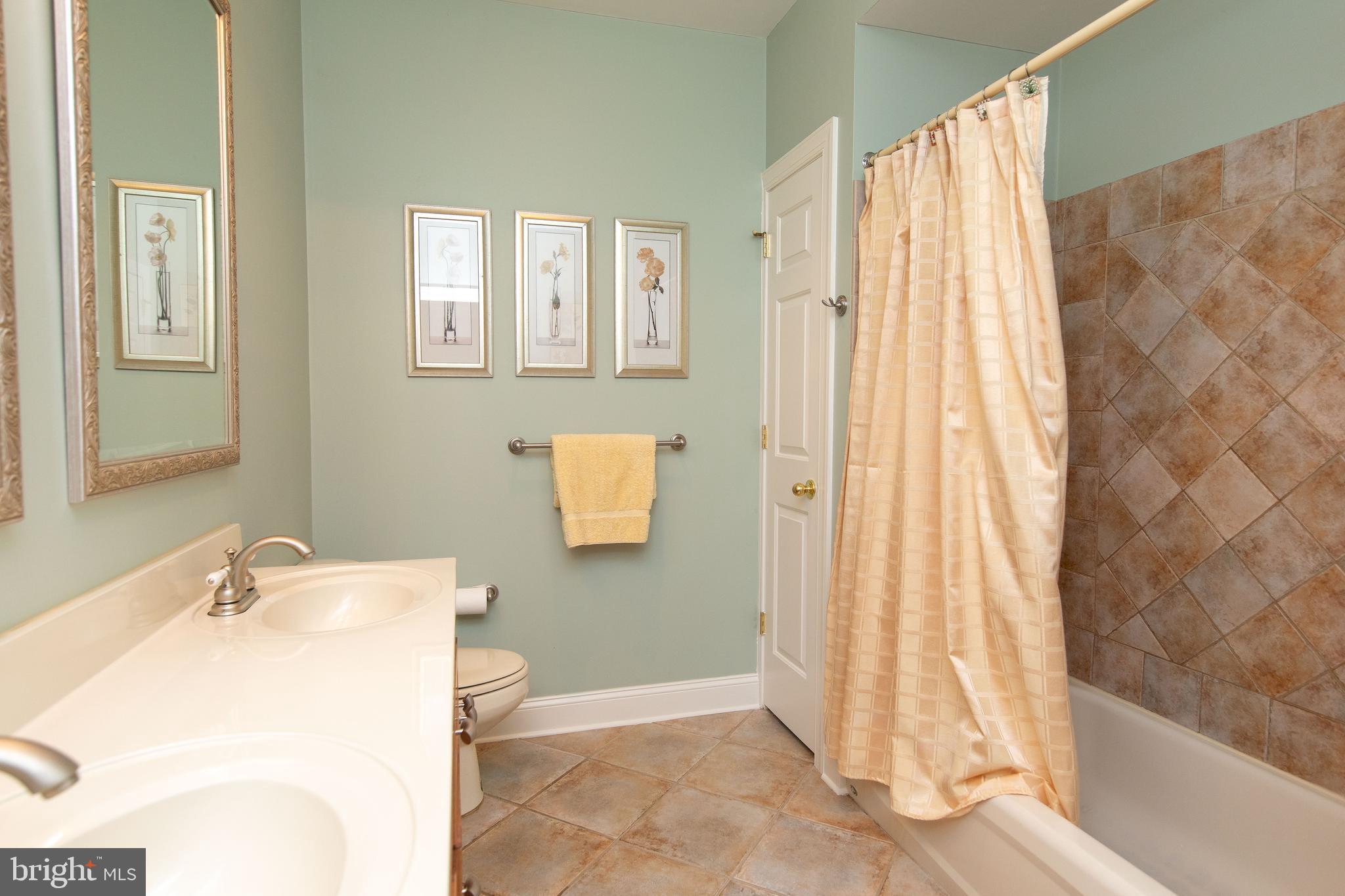 ESTS AT CEDAR HILL - Residential