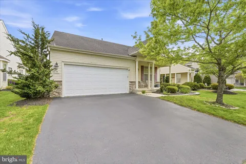 39 Newport Street, Barnegat, NJ MLS: NJOC2042076