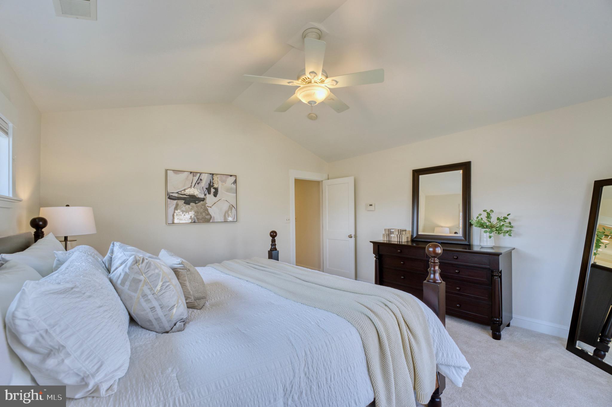 ROSEMONT - Residential