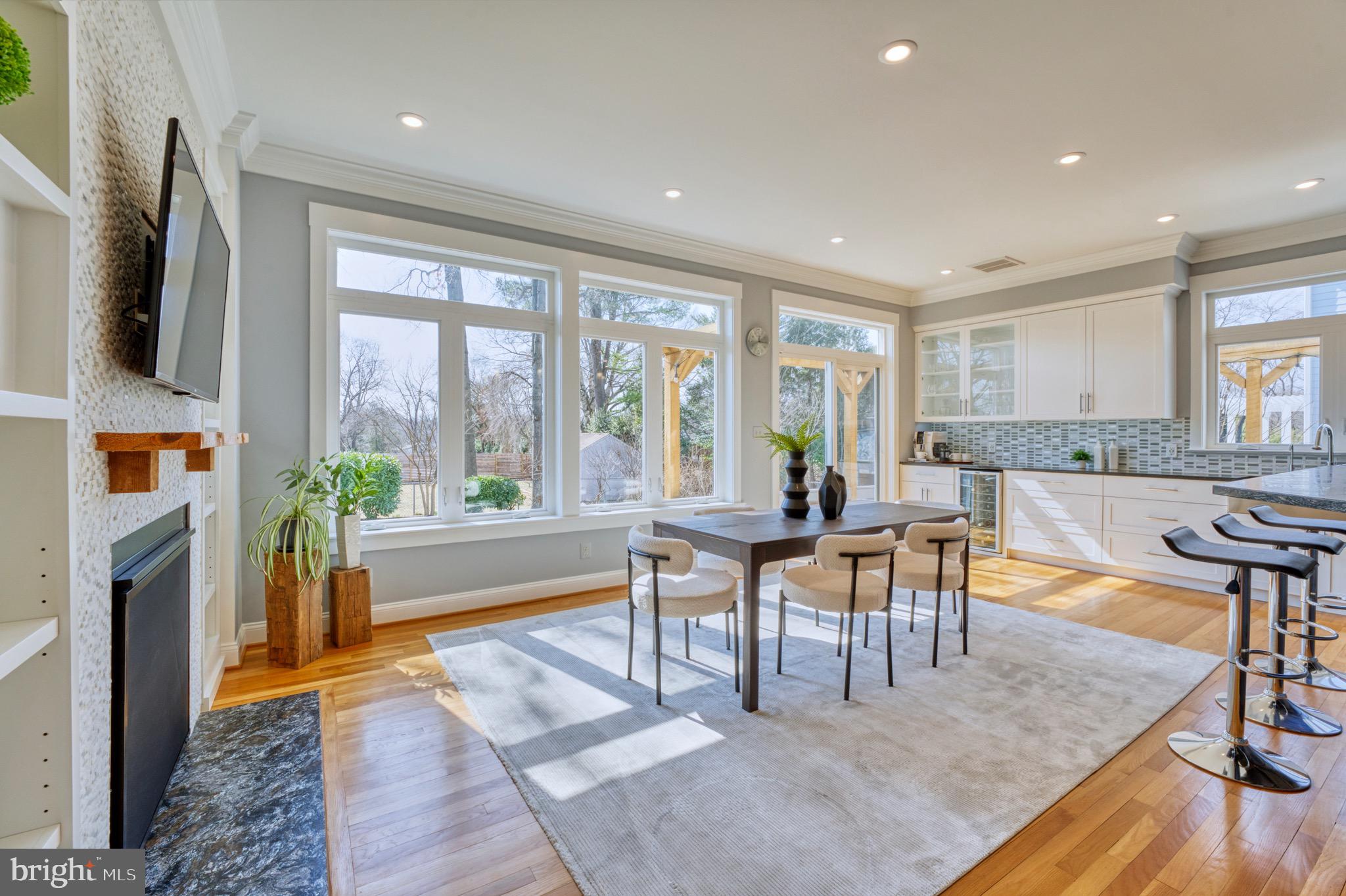 ROSEMONT - Residential