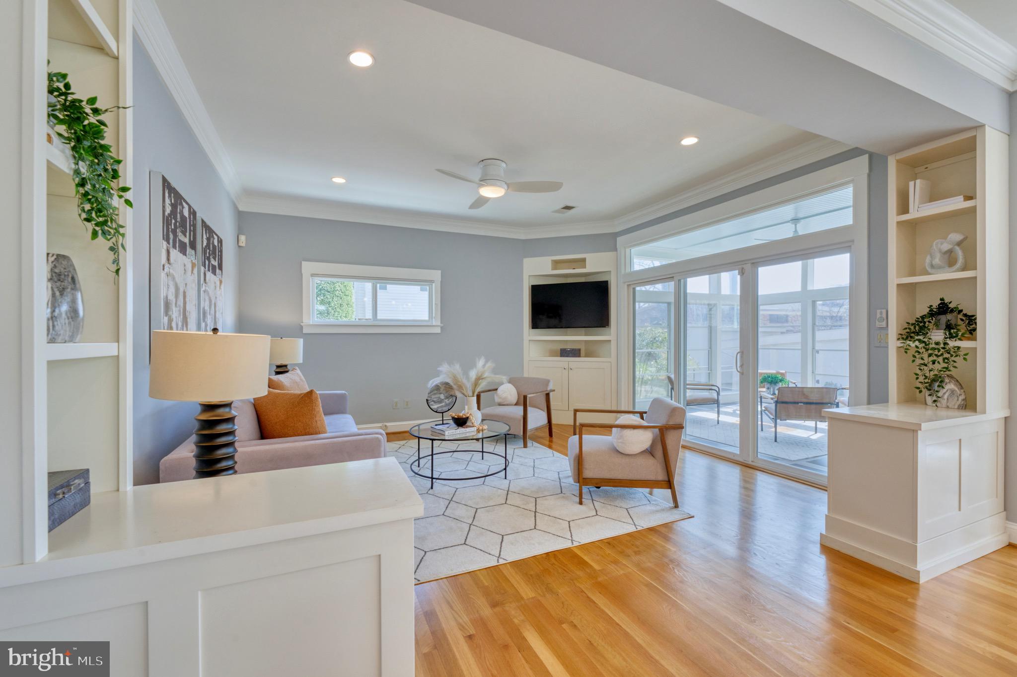 ROSEMONT - Residential