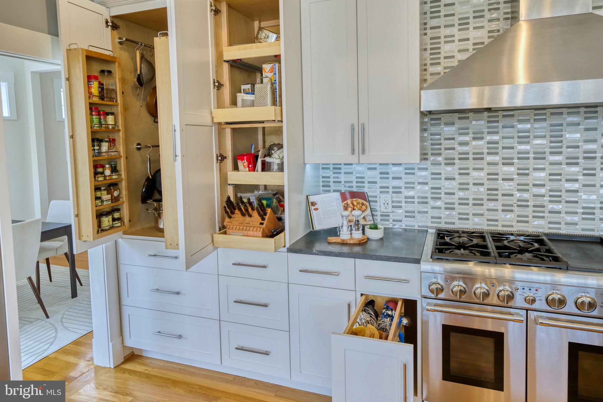 ROSEMONT - Residential