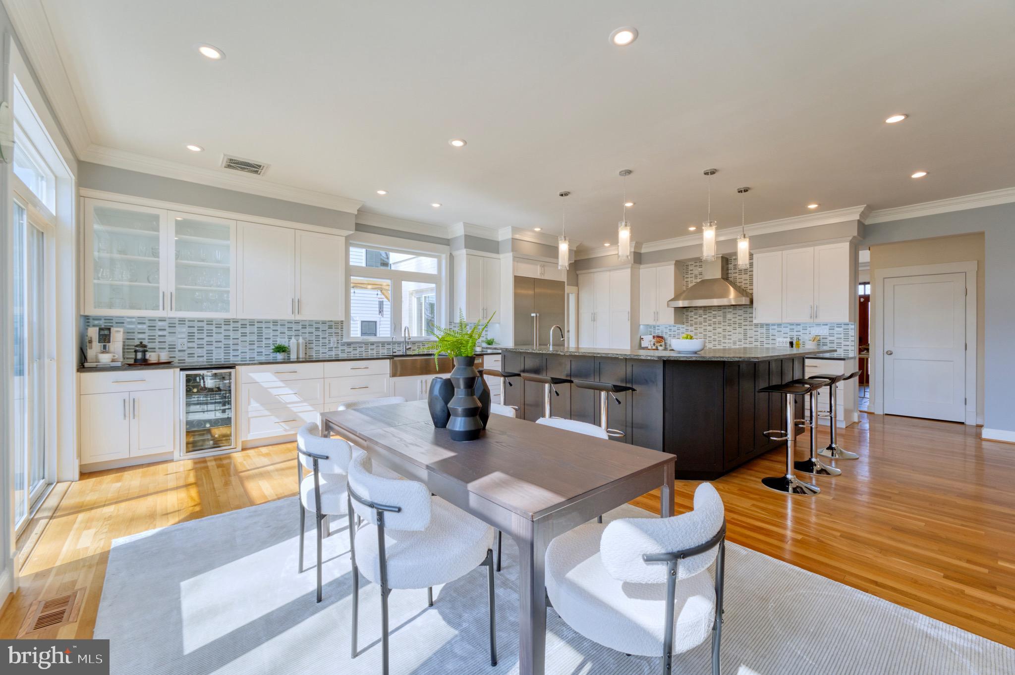 ROSEMONT - Residential