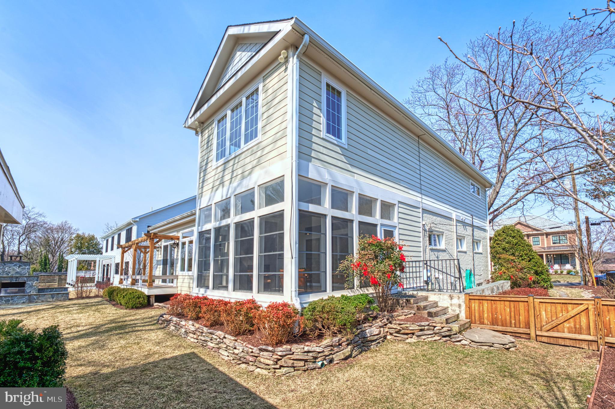 ROSEMONT - Residential