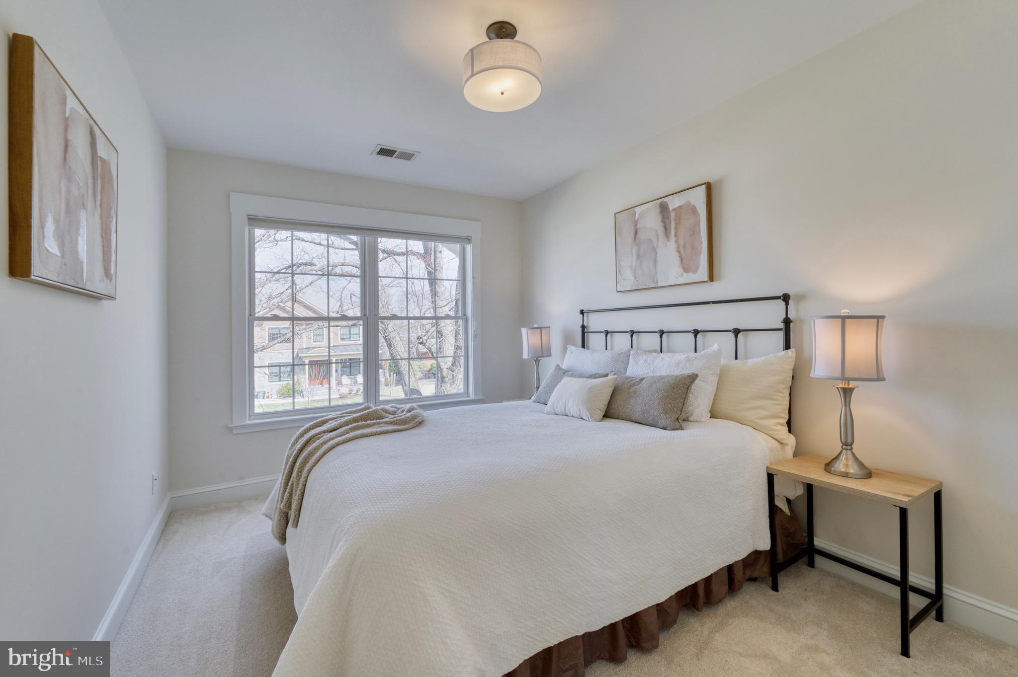 ROSEMONT - Residential