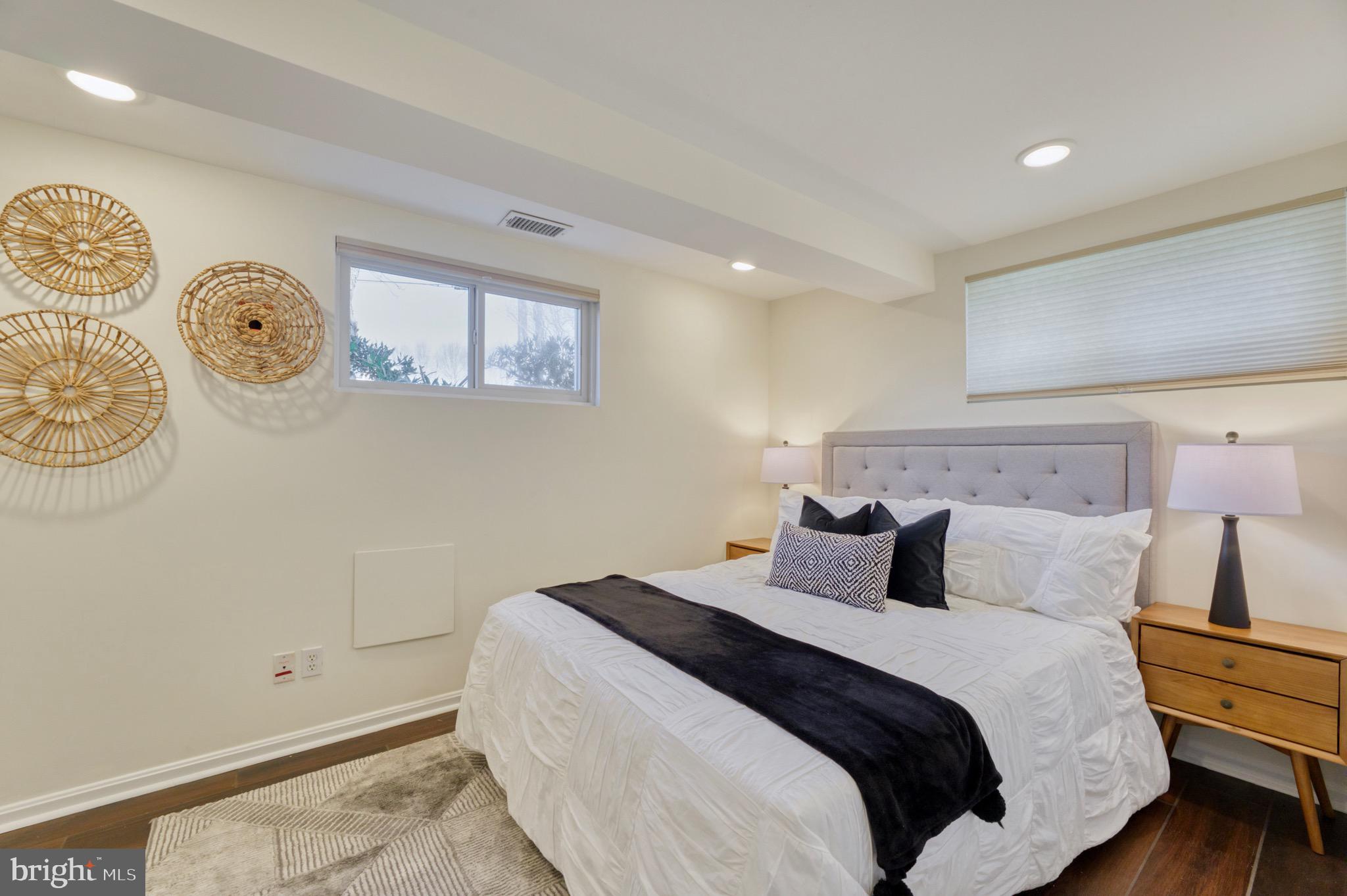 ROSEMONT - Residential