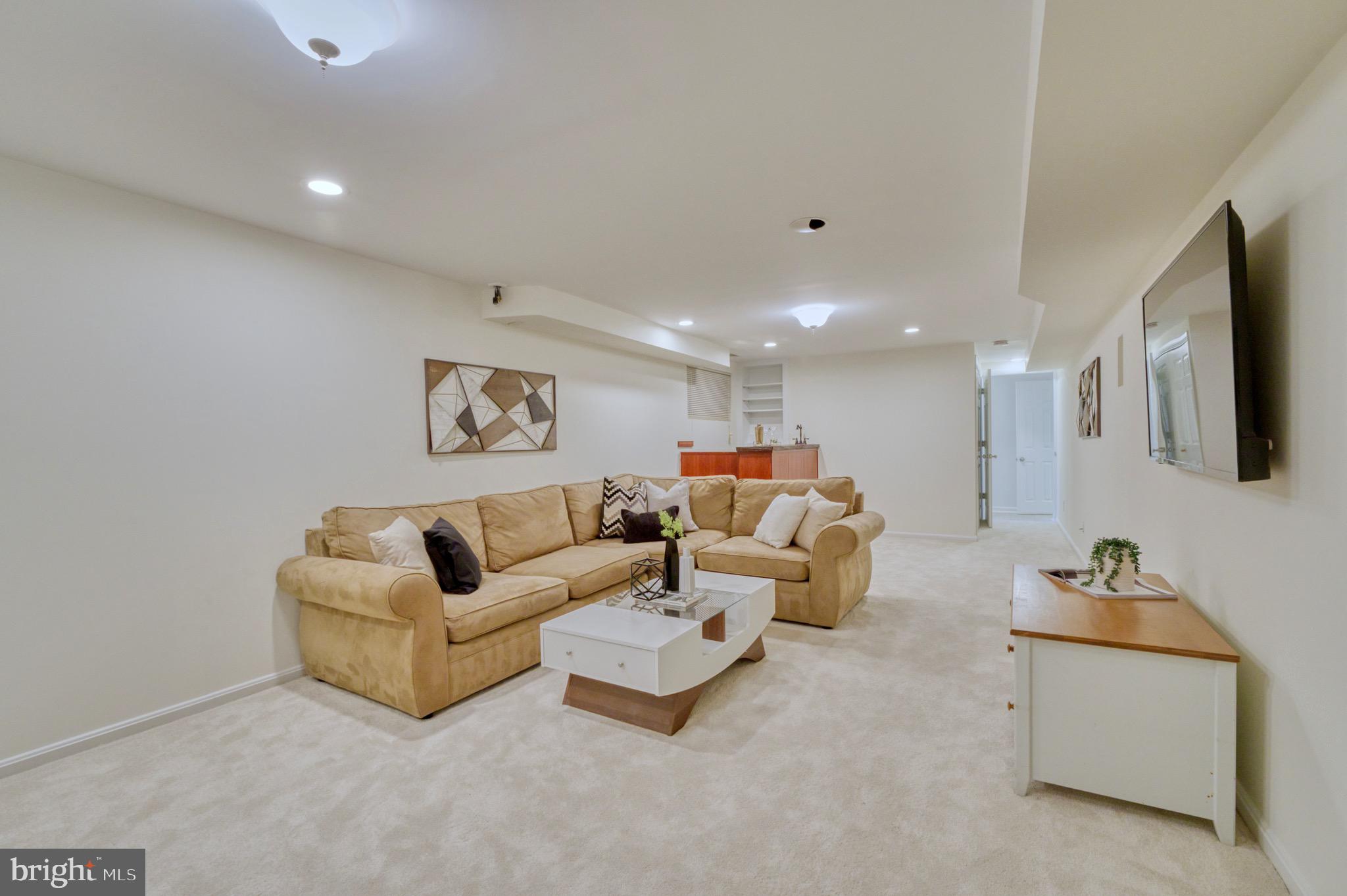 ROSEMONT - Residential