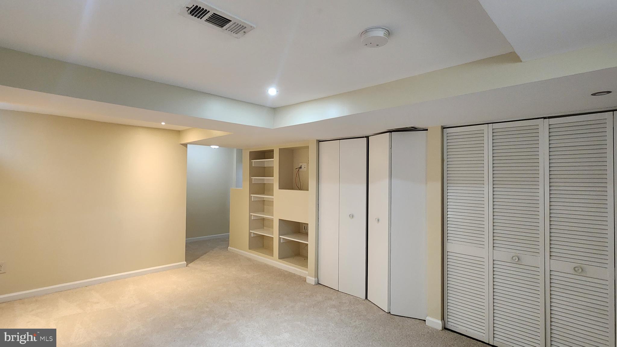 HUNTINGTON - Residential