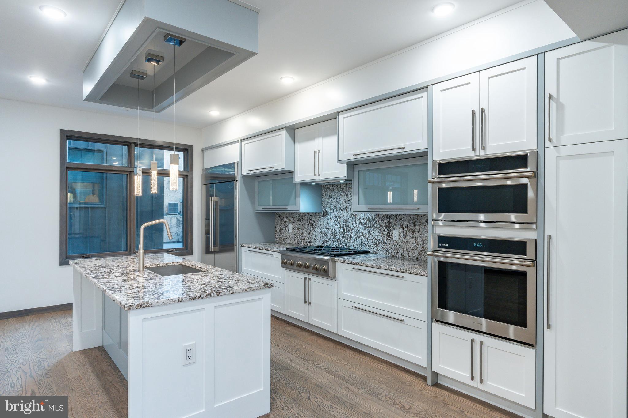 BELLA VISTA - Residential