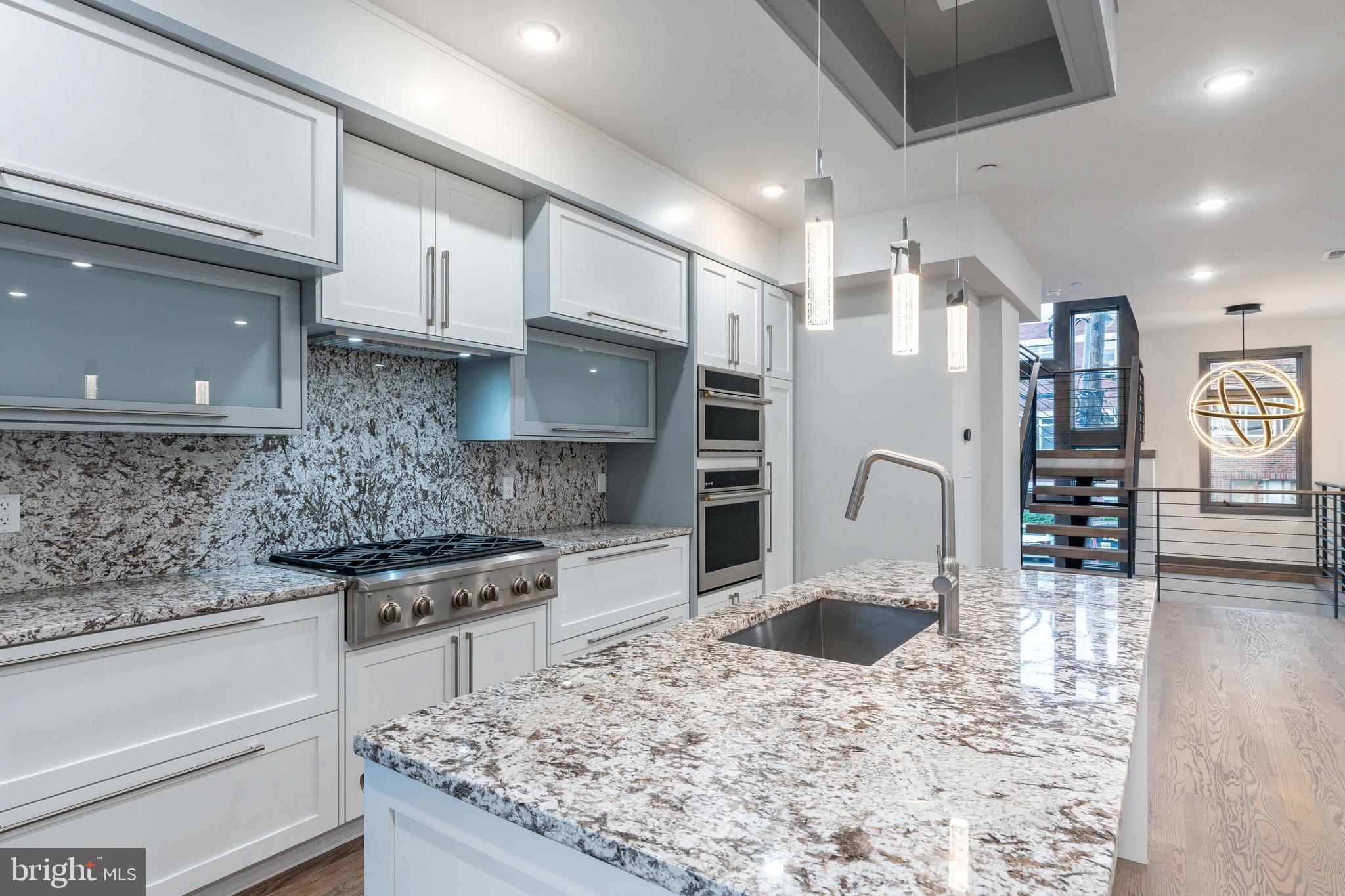 BELLA VISTA - Residential