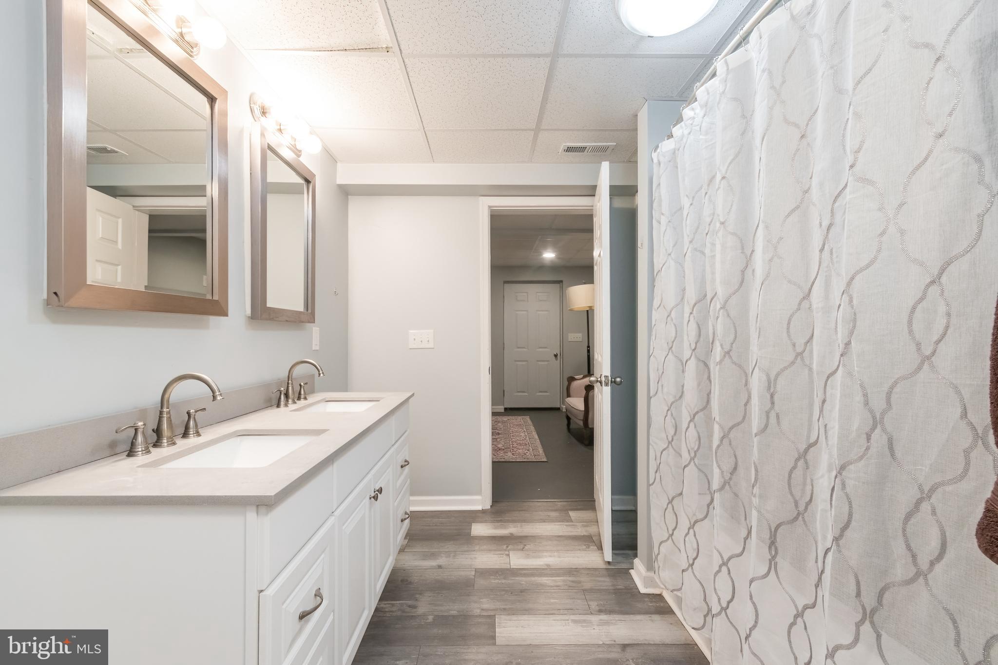 BENTWOOD ESTATES - Residential