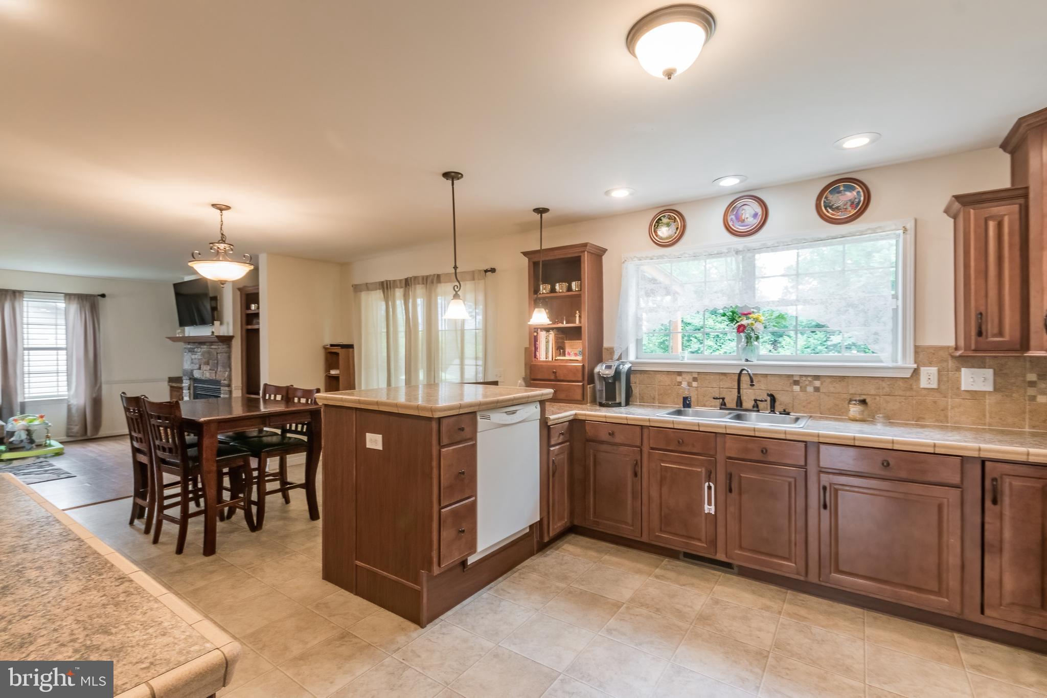 BENTWOOD ESTATES - Residential