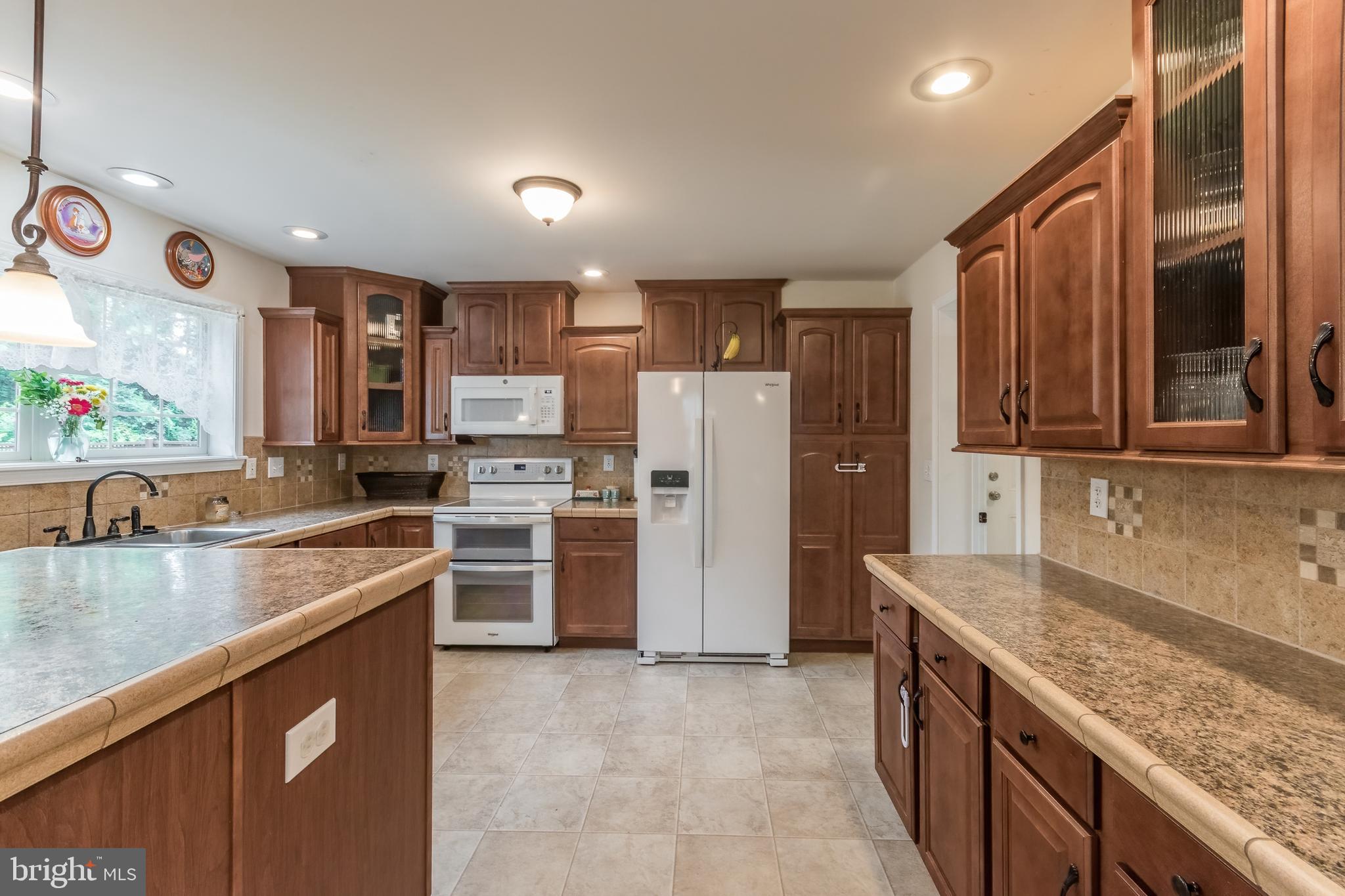 BENTWOOD ESTATES - Residential