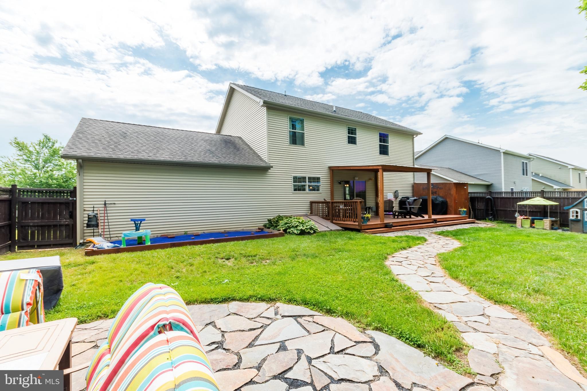 BENTWOOD ESTATES - Residential