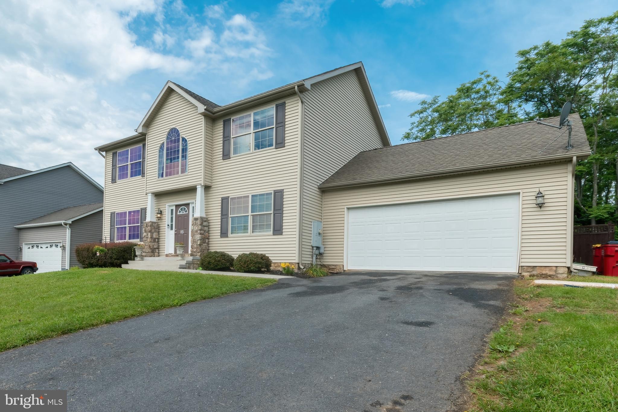 BENTWOOD ESTATES - Residential