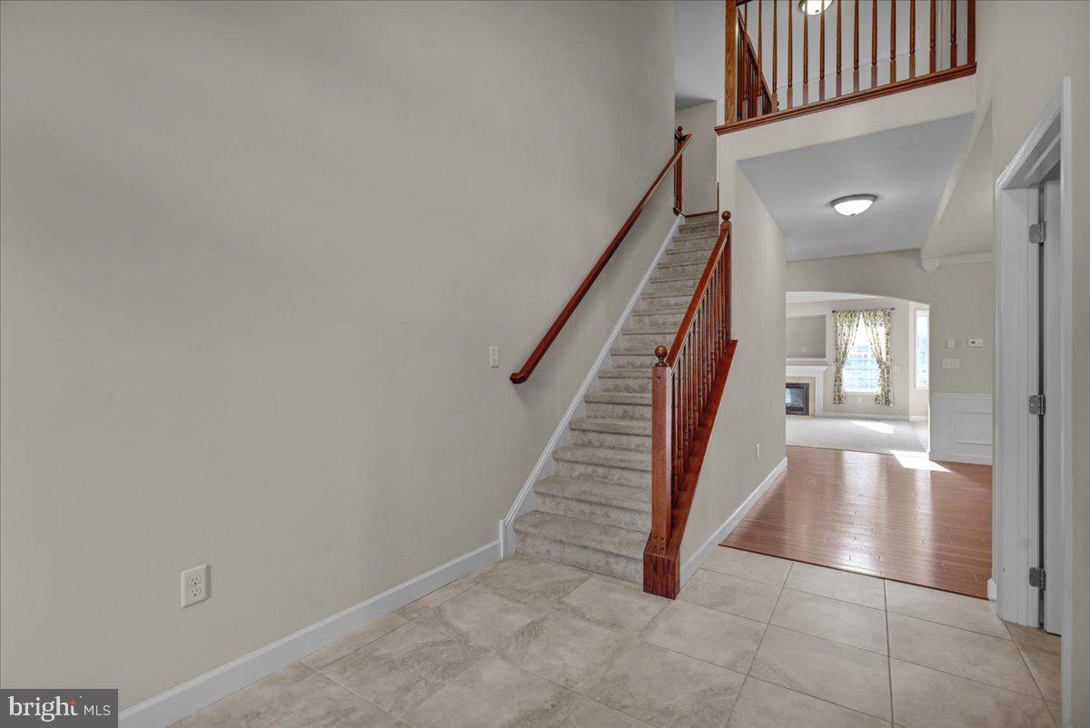1004 HELM LANE