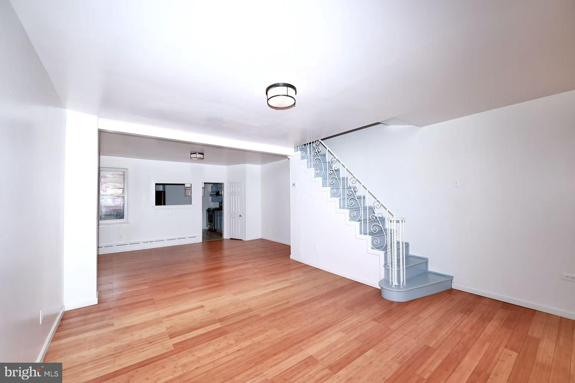 PHILADELPHIA (NORTHEAST) - Residential